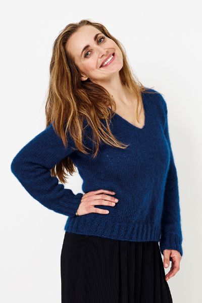 894184 Mohairjumper med v-ringning i Angel