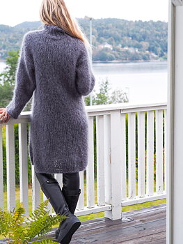 Sweater Dress i Bella - LindteinStrikk