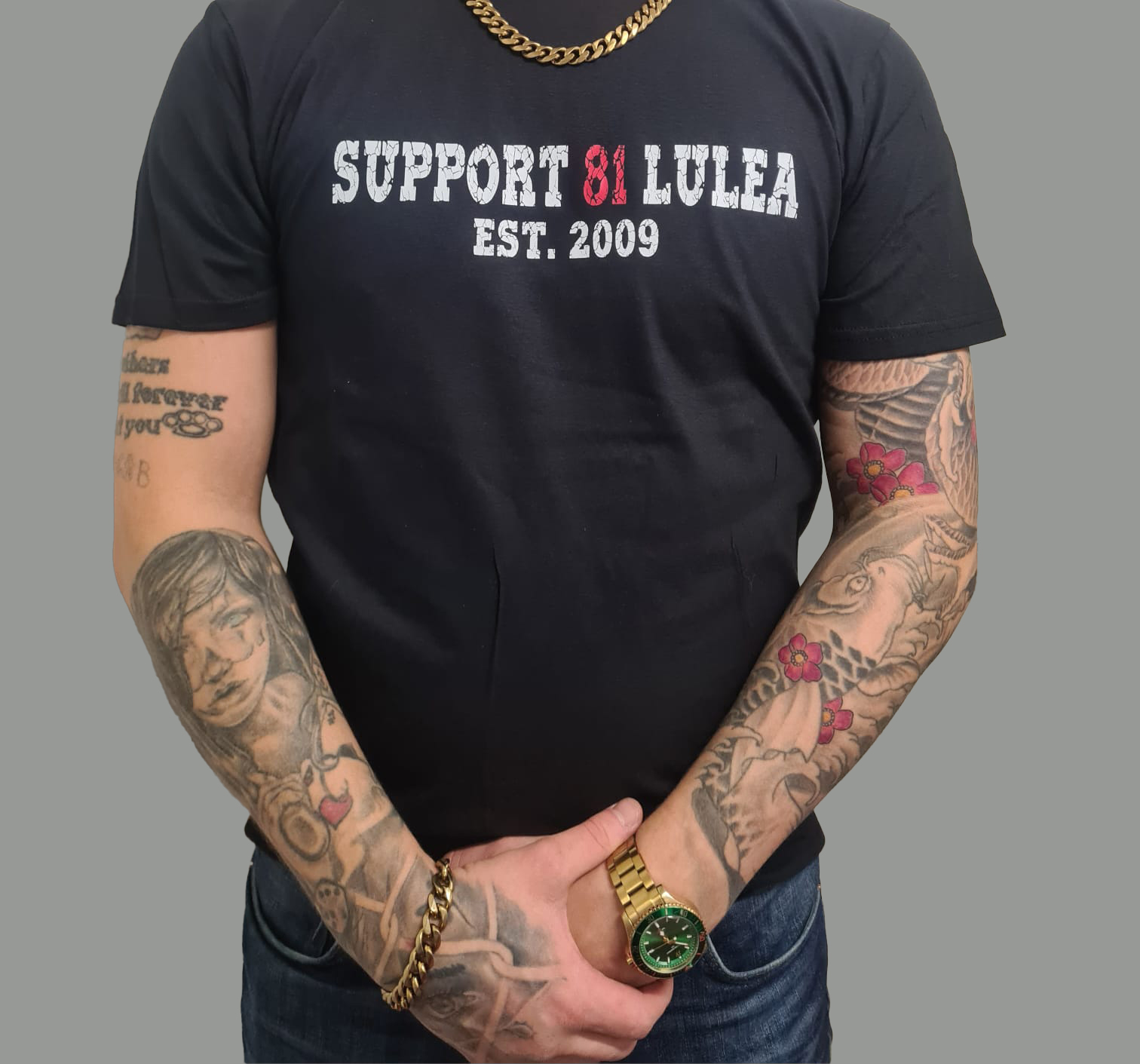 T-shirt Only The Strong