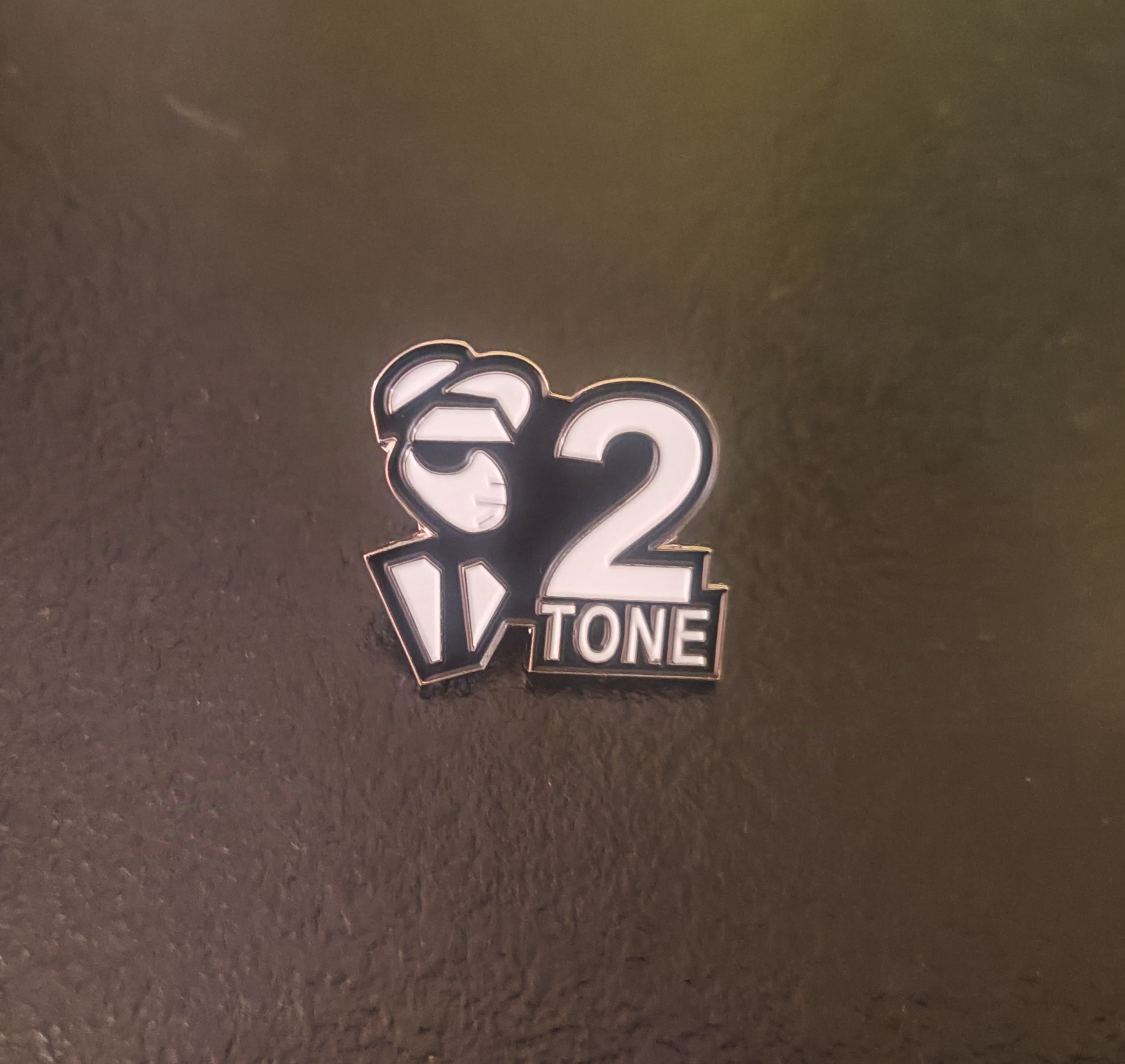 2Tone head - Metallpin