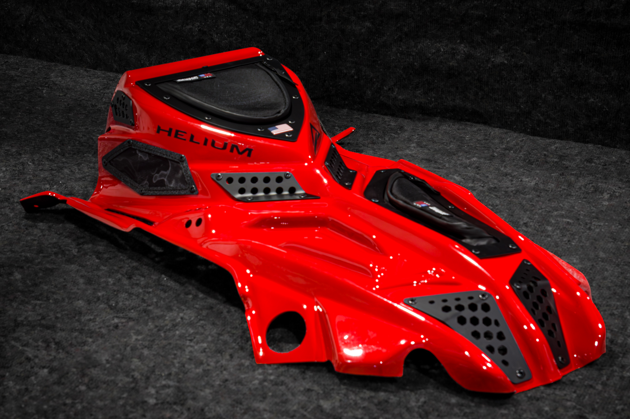 Skinz Helium huv Polaris Matryx (Fäste för 7S Display ingår) - Röd