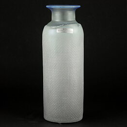 Bertil Vallien (Network 1978) White Bottle Vase wit Net Relief 21 cm