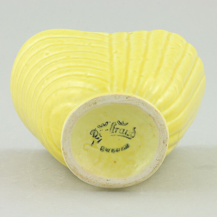Gunnar Nylund (Gula Serien 1954) Yellow Widening Vase 9 cm