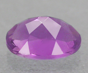0.82 carat tjusig oval formad naturlig ametist sten - 2