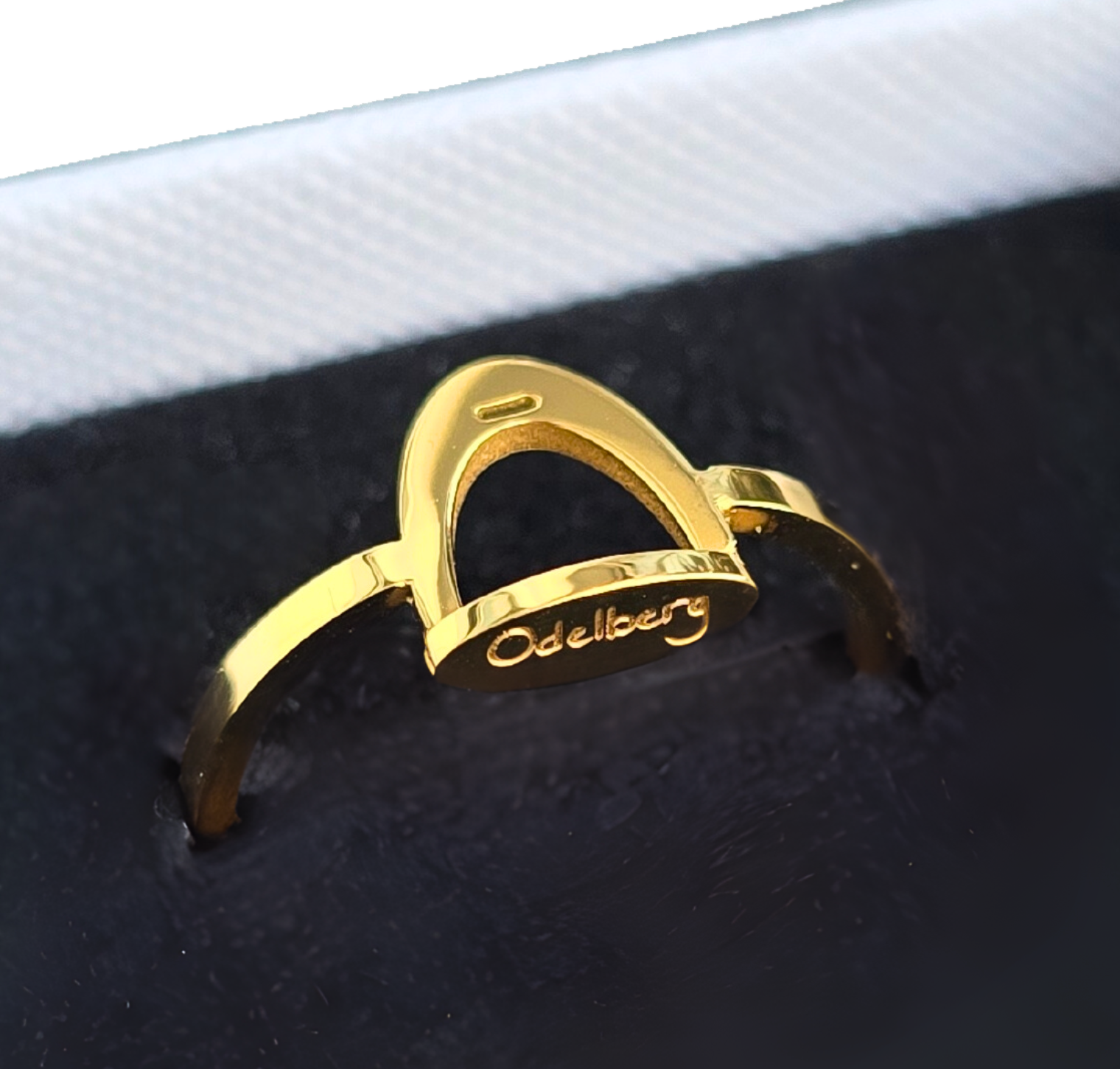 Stirrup Ring Gold - 6