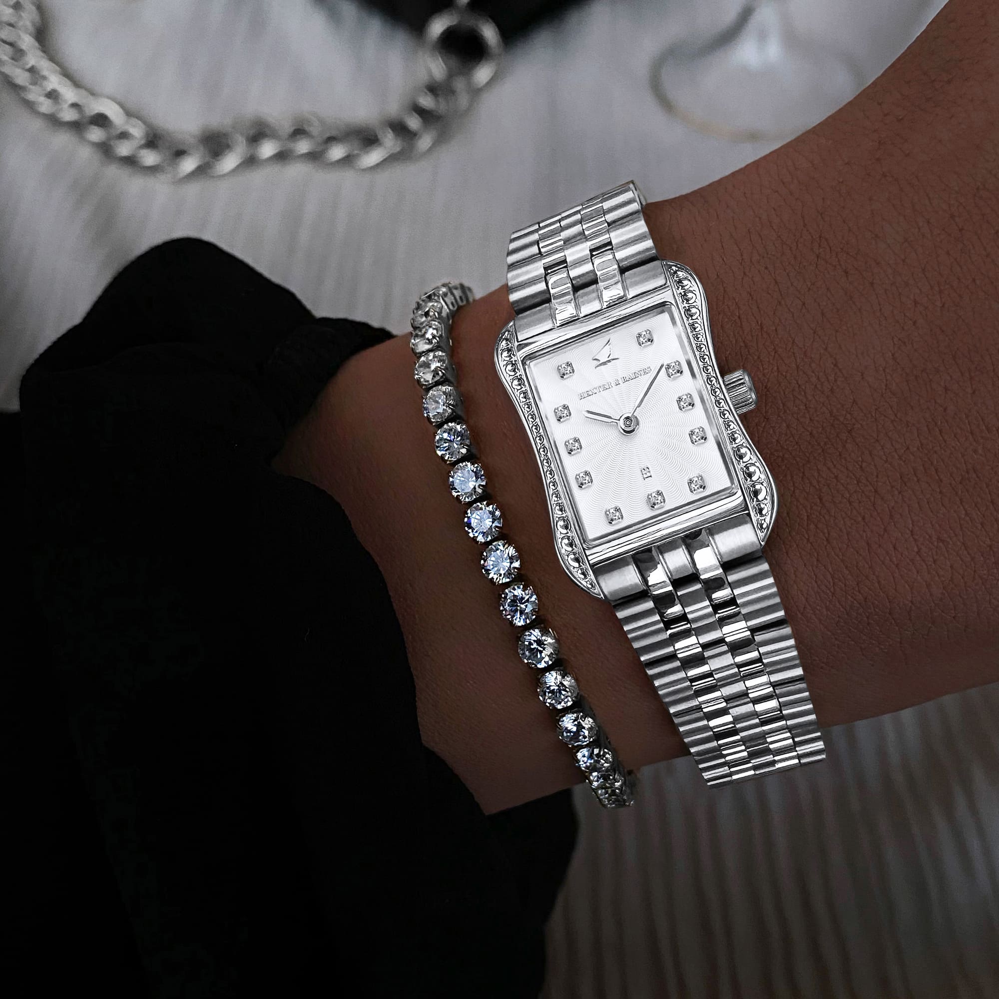 H&B Cronvas, Silver & White - 5