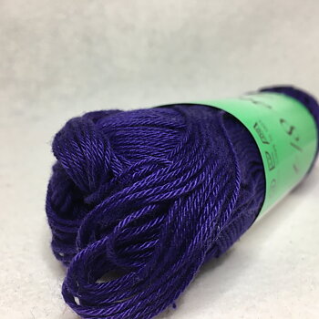 Jamine 8/4 Mörklila 50 g 1617