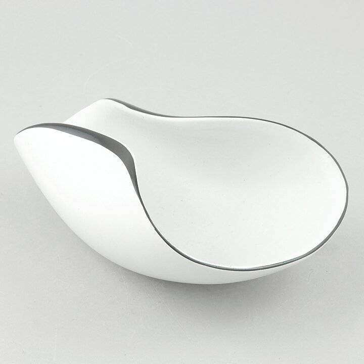 Stig Lindberg (Veckla 1950) White Sculptural Bowl with Black Border 15 cm
