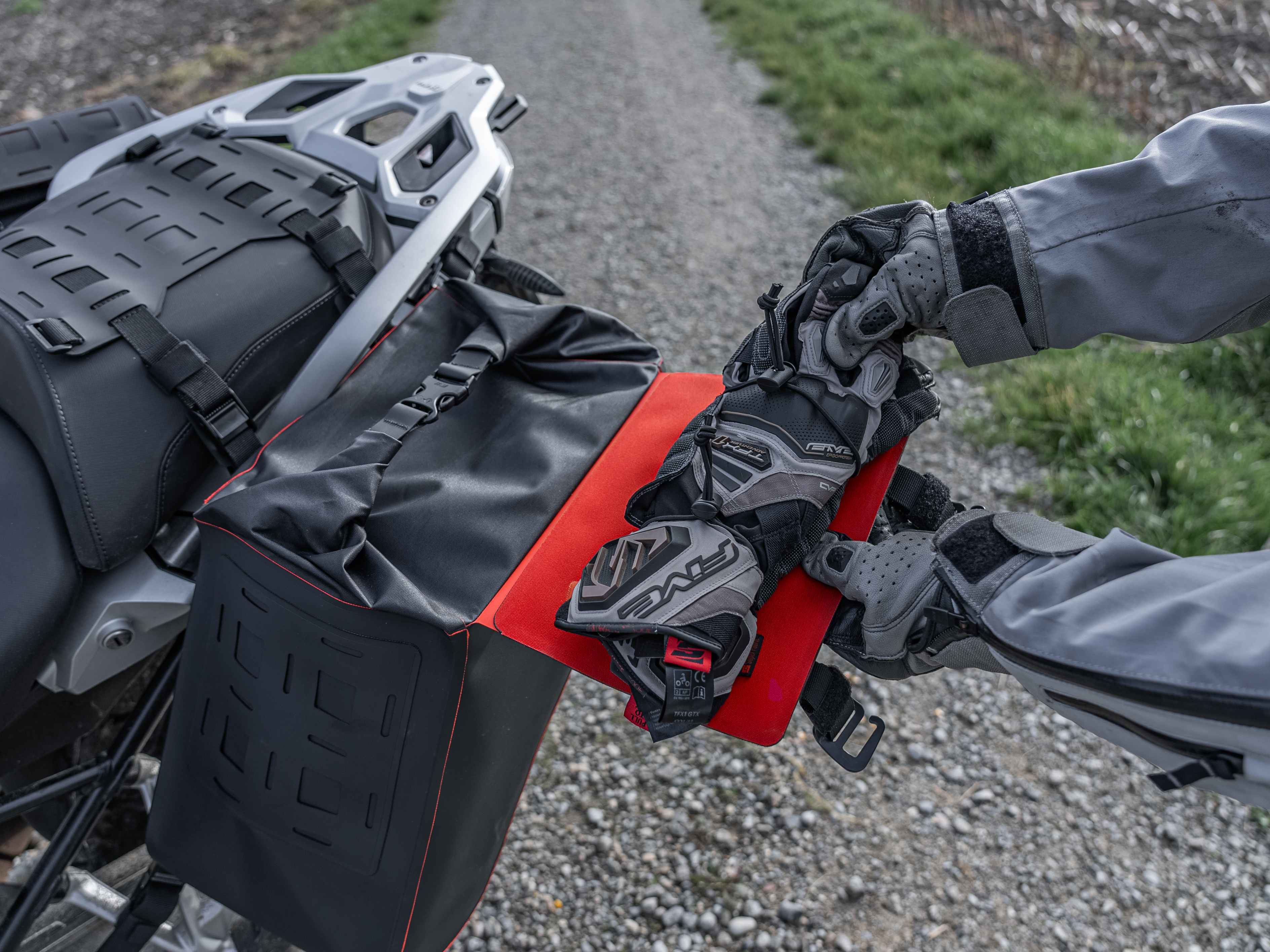 Enduristan Blizzard 2.35 Saddle Bags 35 lit (2x17,5) - 7