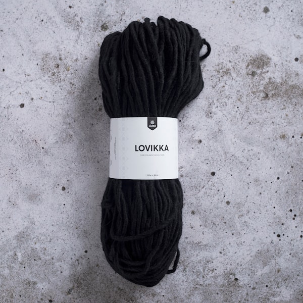 Järbo Lovikka col 7620 Svart 14 maskor/10cm Stickor 5