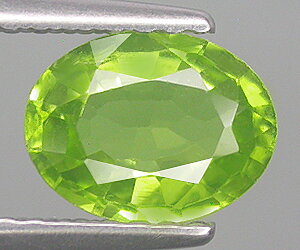 Preciosa piedra preciosa suelta de peridoto natural de forma ovalada de 1,02 ct
