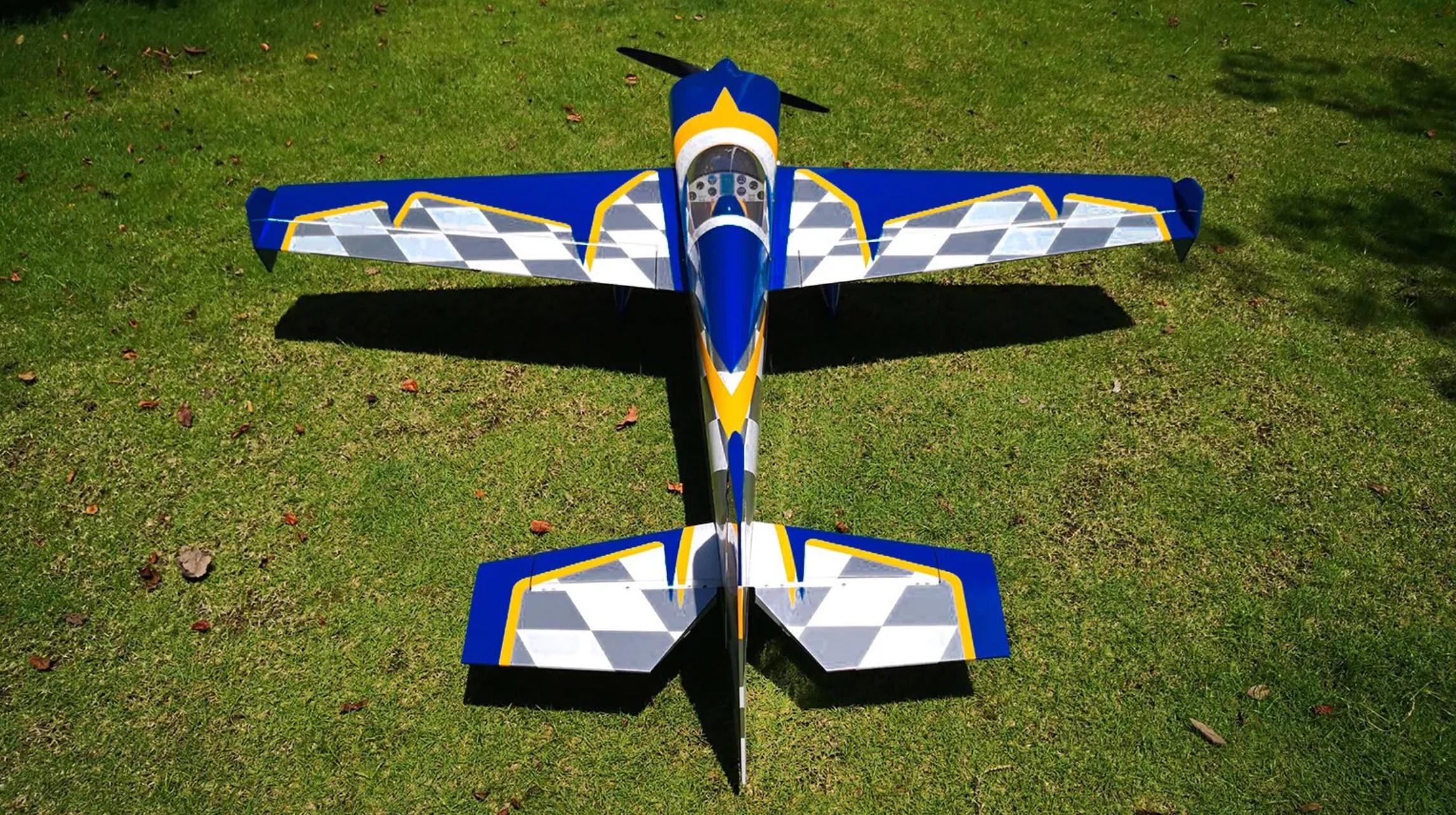 Extreme Flight Slick 114 V2 Blue/White - 2