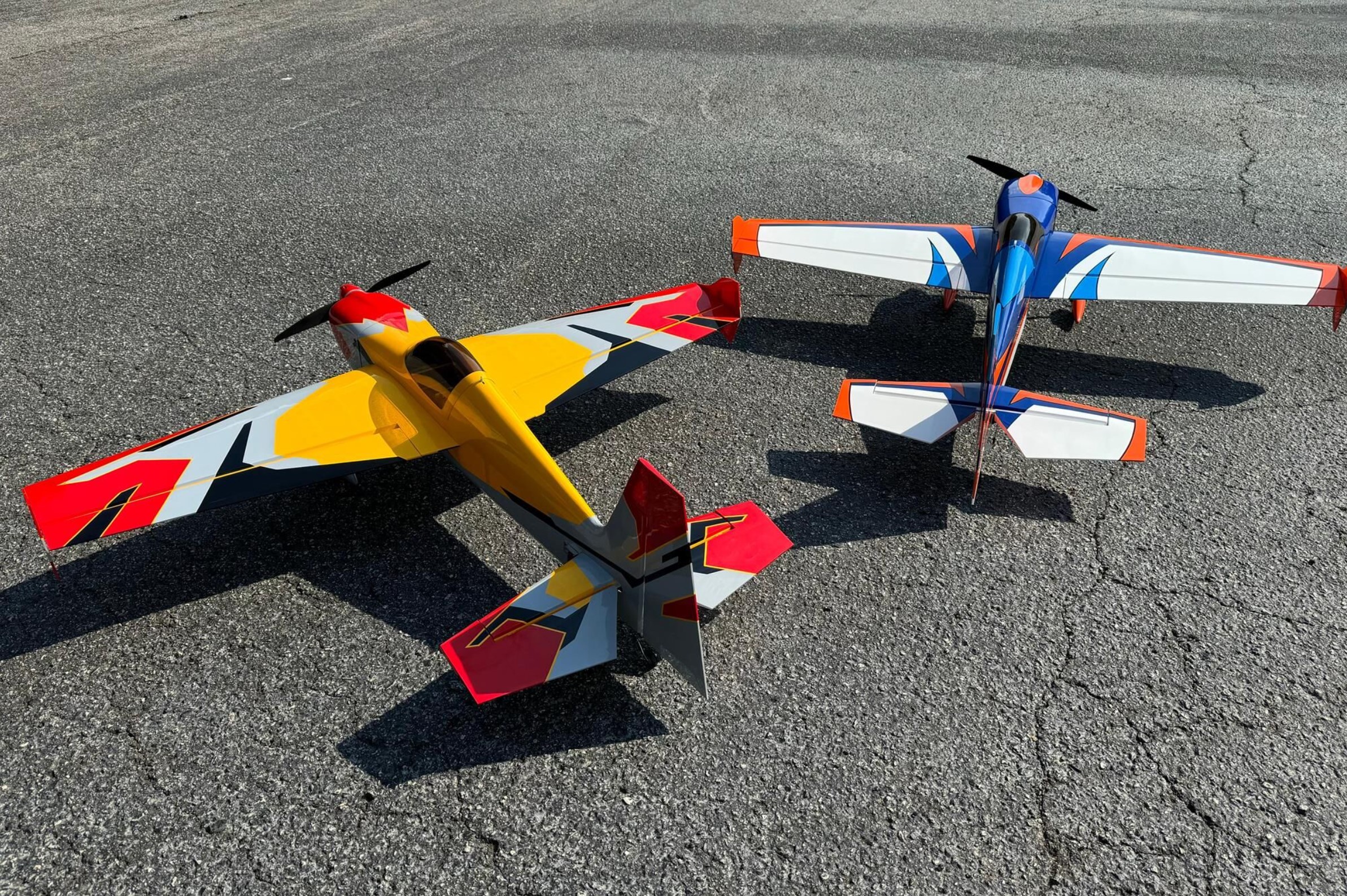 Extreme Flight Slick 580 60 V3 Yellow/Red - 6