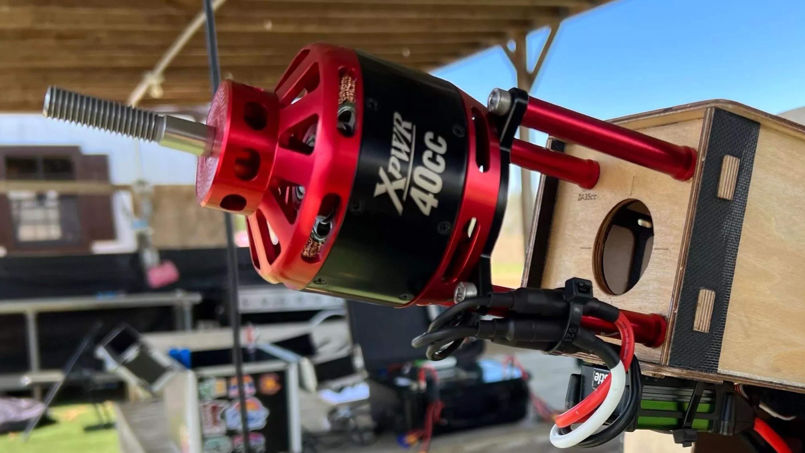 Extreme Flight Bushmaster 100 Red/Black - 8