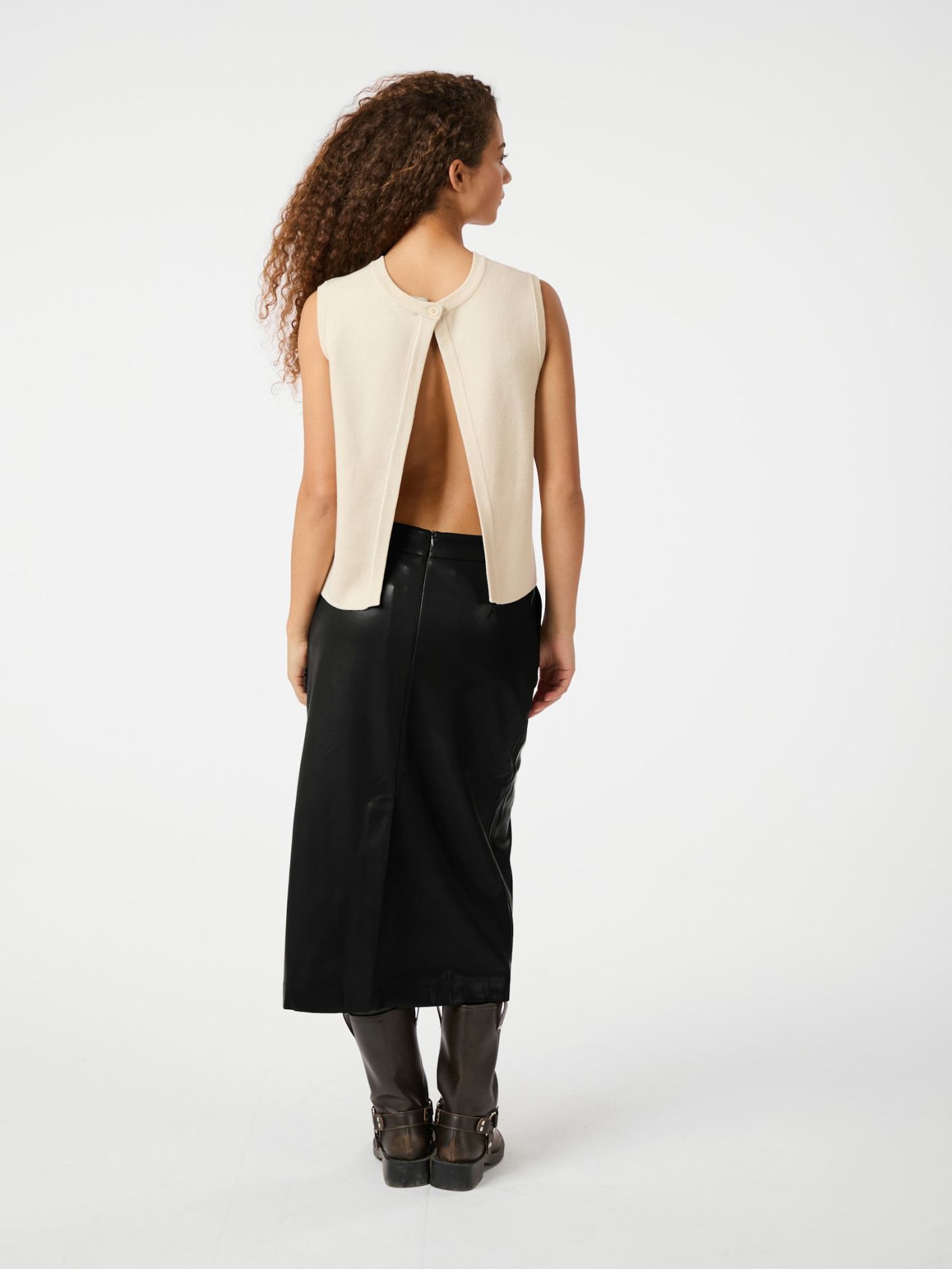 Neo Noir - Nettie Faux Leather Skirt Black - 3