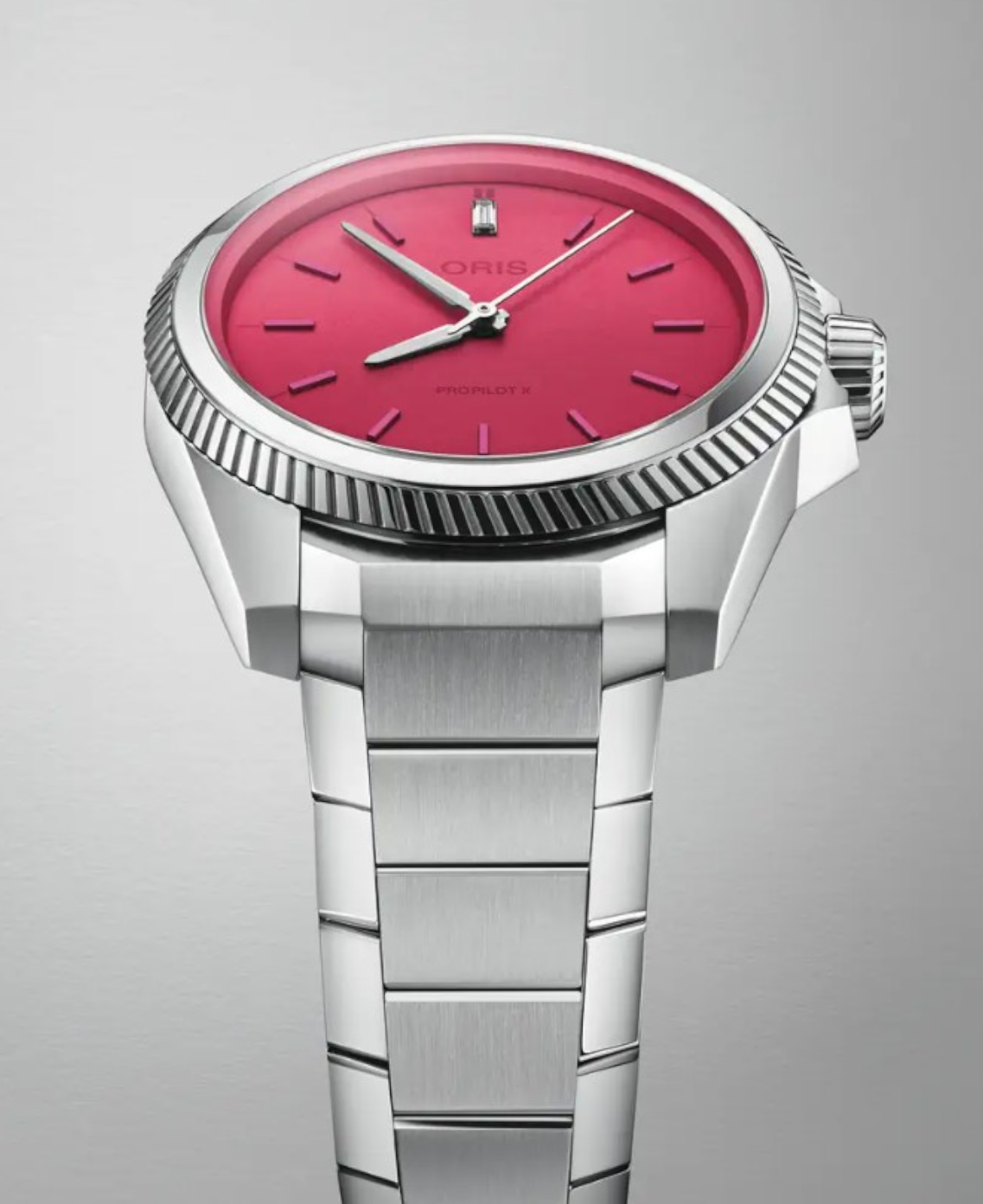 01 531 7796 4158-07 8 17 05LC Oris ProPilot X Miss Piggy Edition