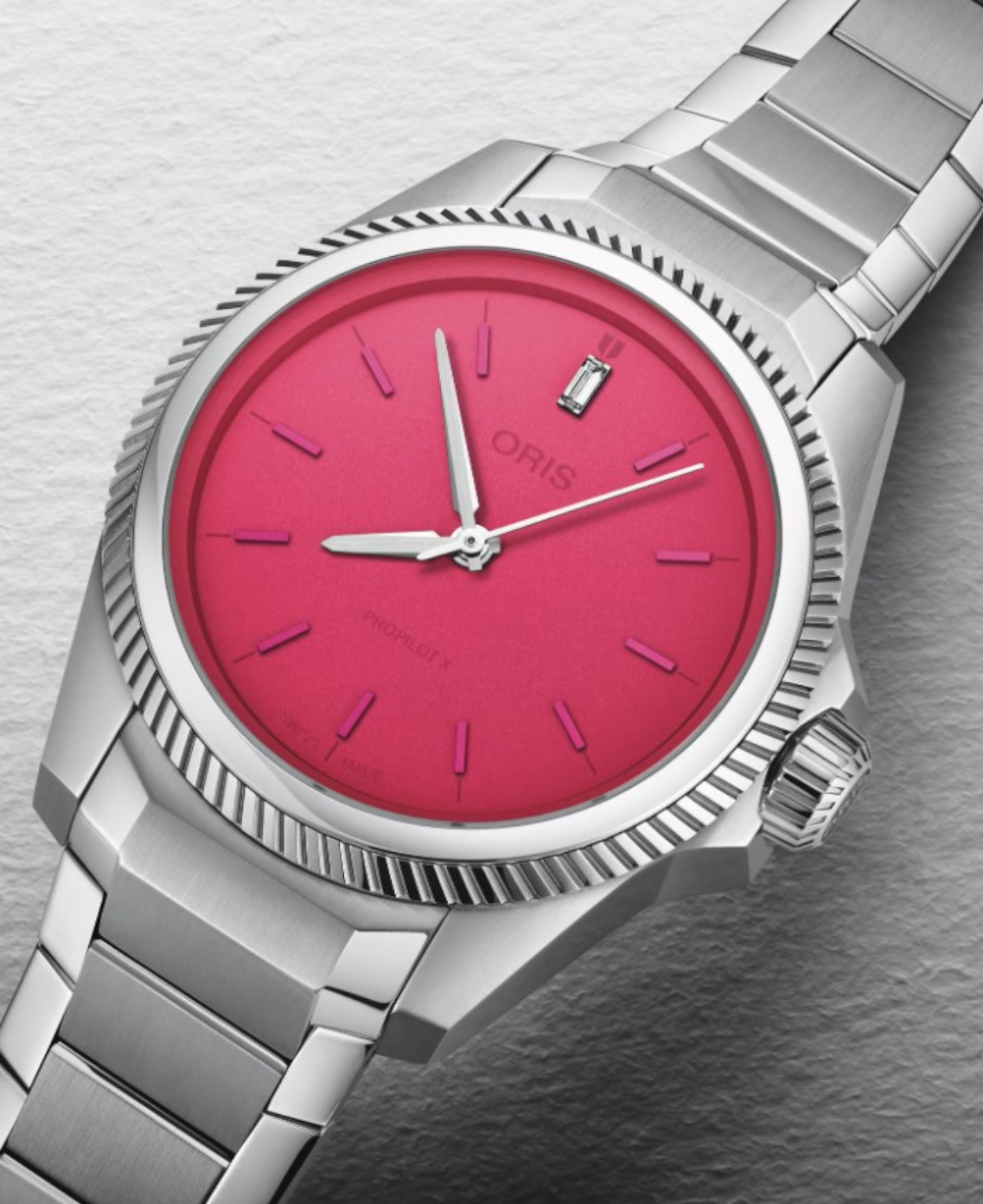 01 531 7796 4158-07 8 17 05LC Oris ProPilot X Miss Piggy Edition
