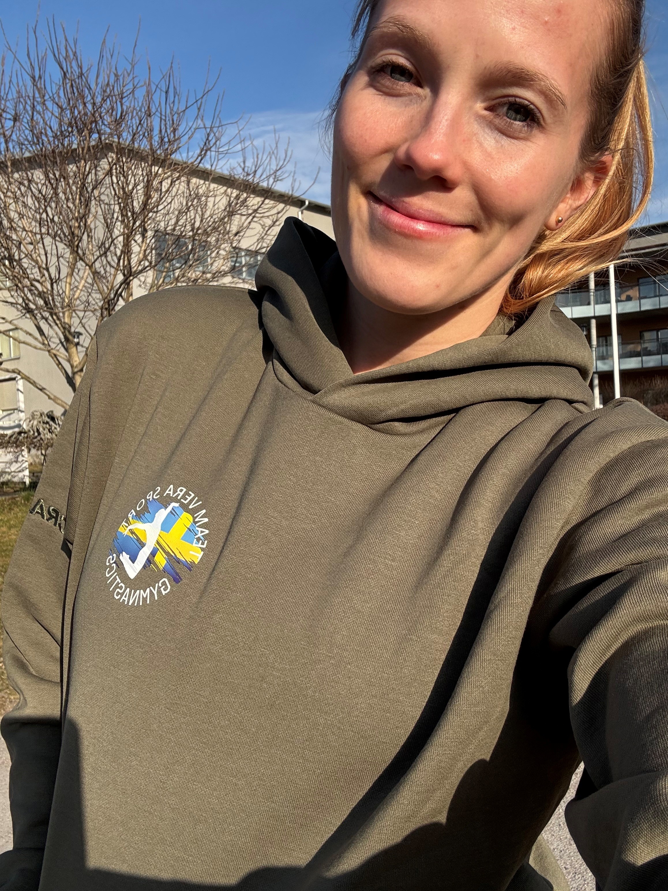 Community 2.0 Hoodie W - 4