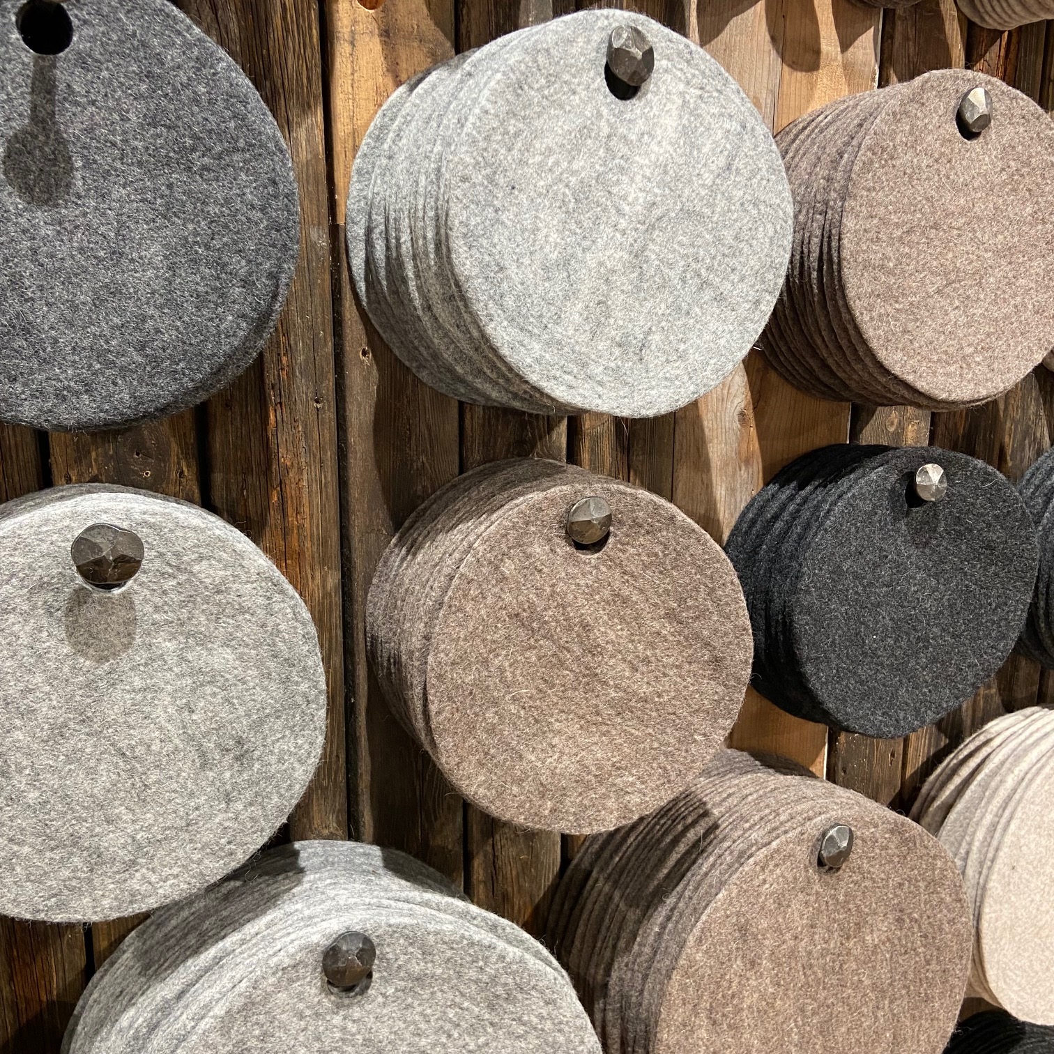 WOOLround™ 25 - Underlägg /Coaster i alla nyanser i 4-pack - 4