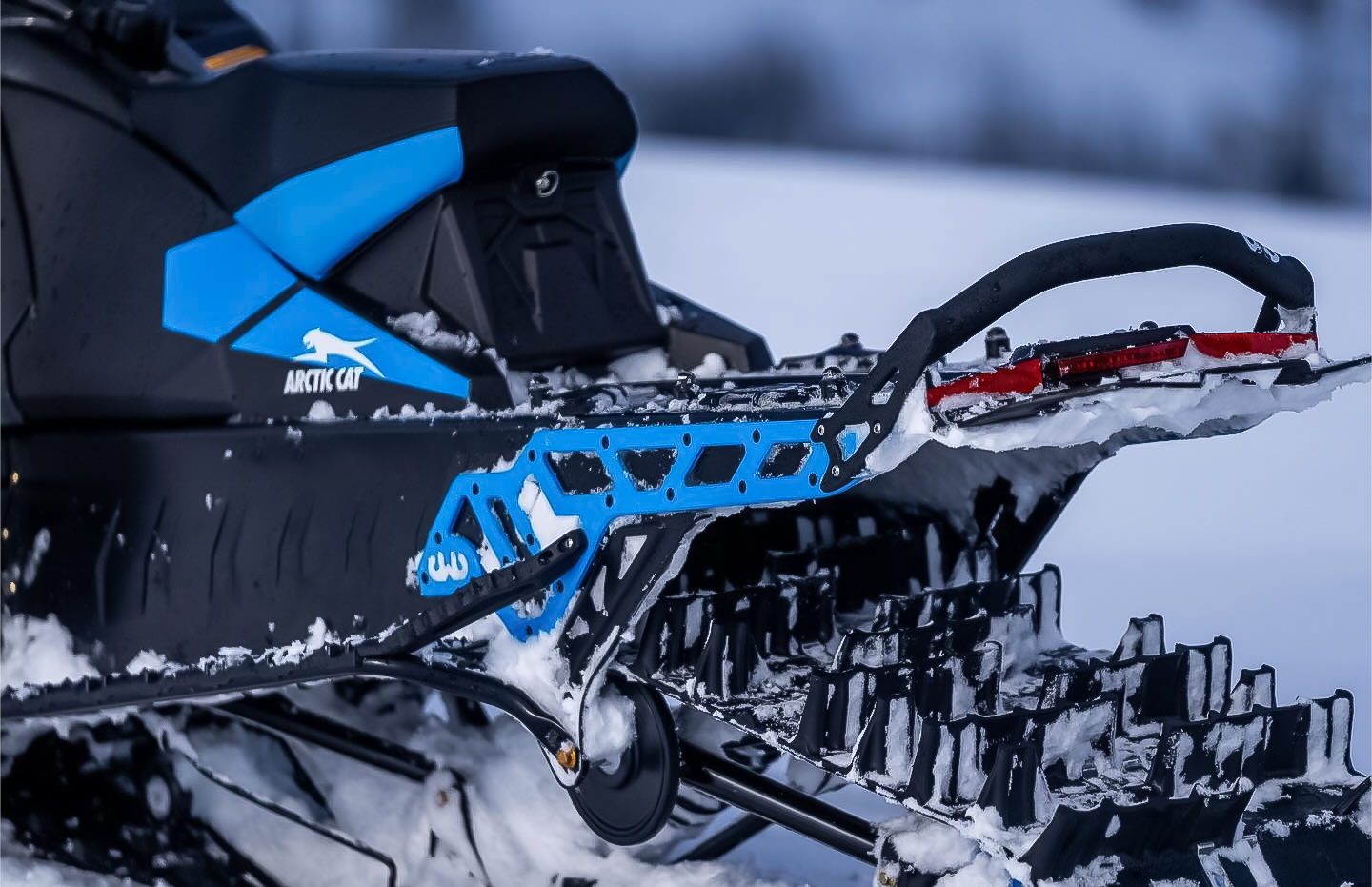 Backwoods BMP Bakbåge Arctic Cat Catalyst 146" Mountain - Sky Blå - 2