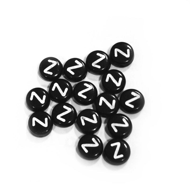 Bokstavspärla 7 mm svart välj bokstav 50 st - 23