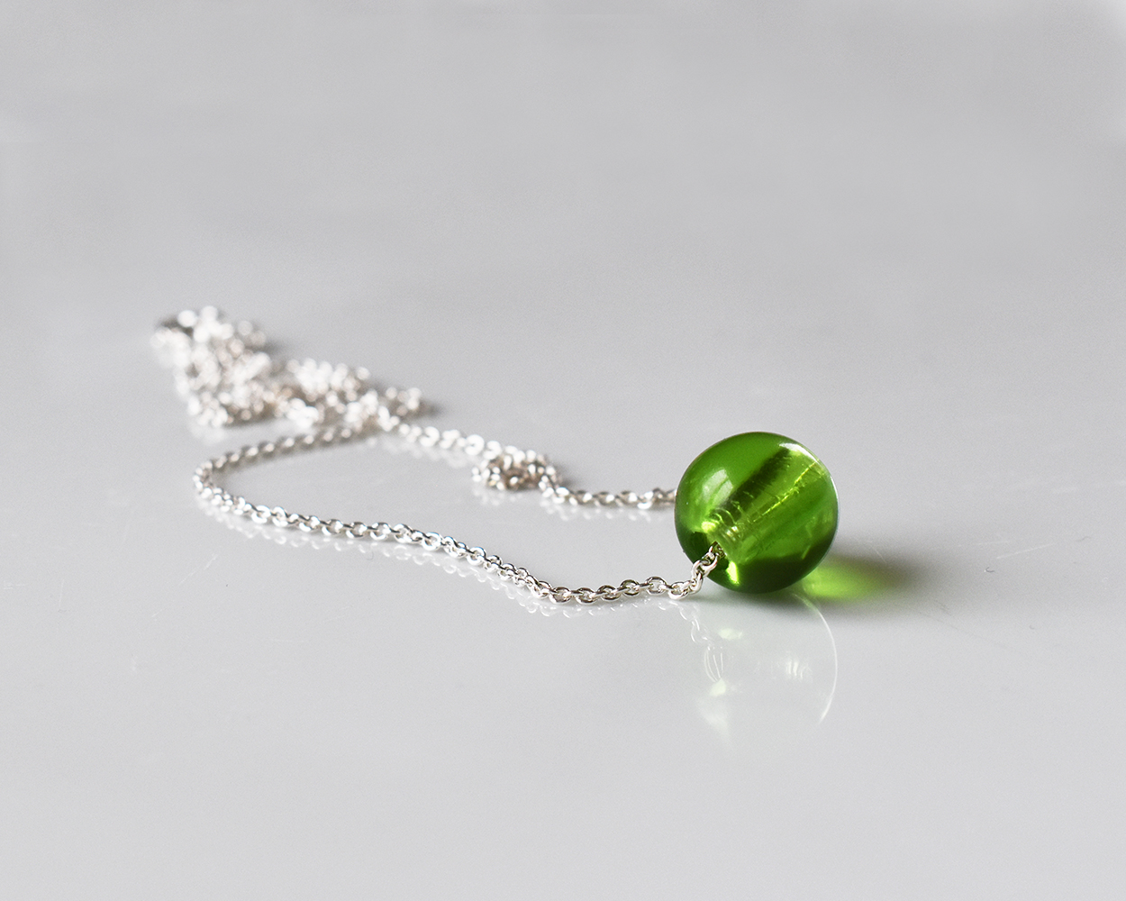 ELVES MOSSA - necklace in green  - 2