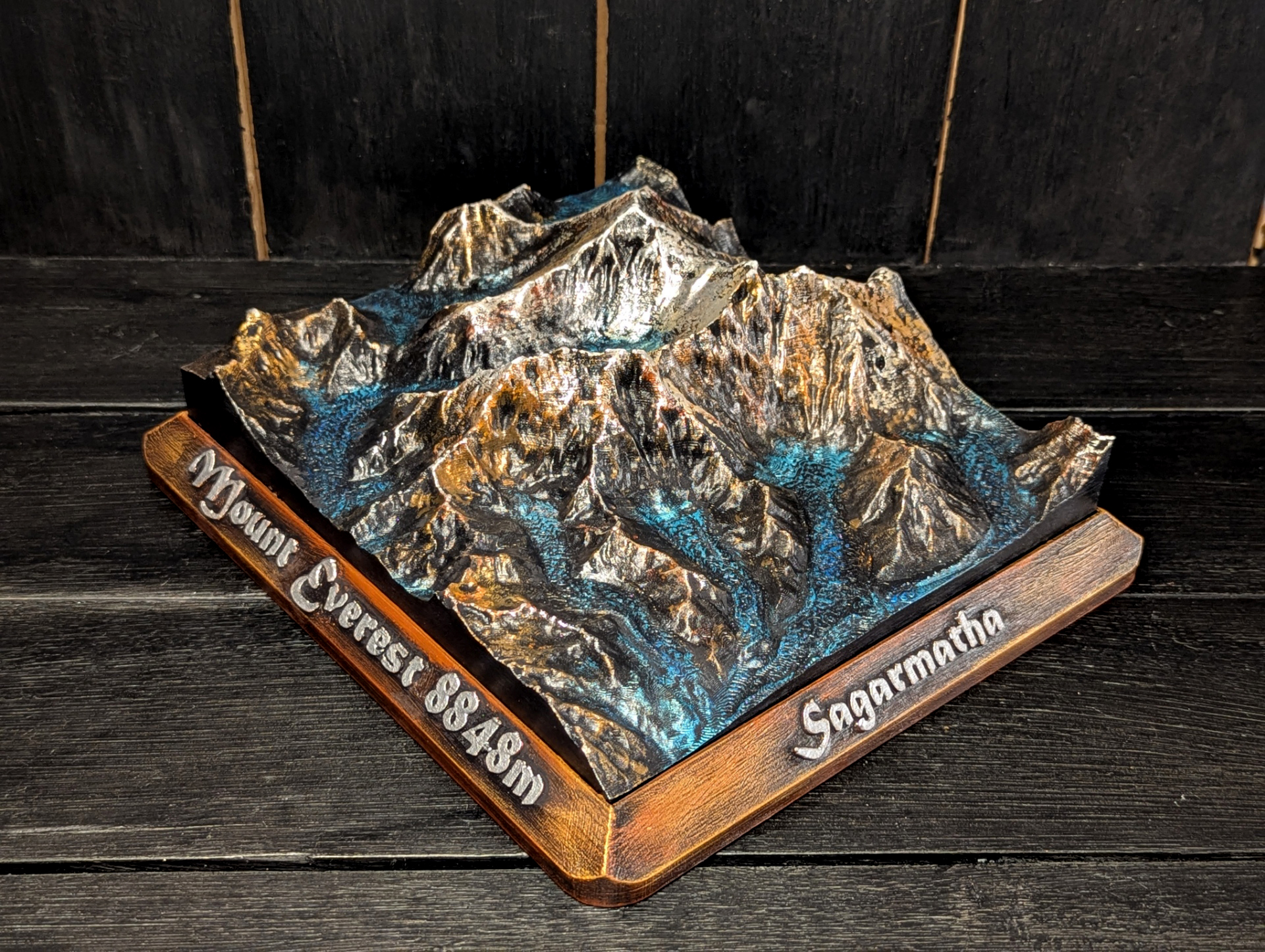 Handmålad 3D modell av Mount Everest  [L] - 2