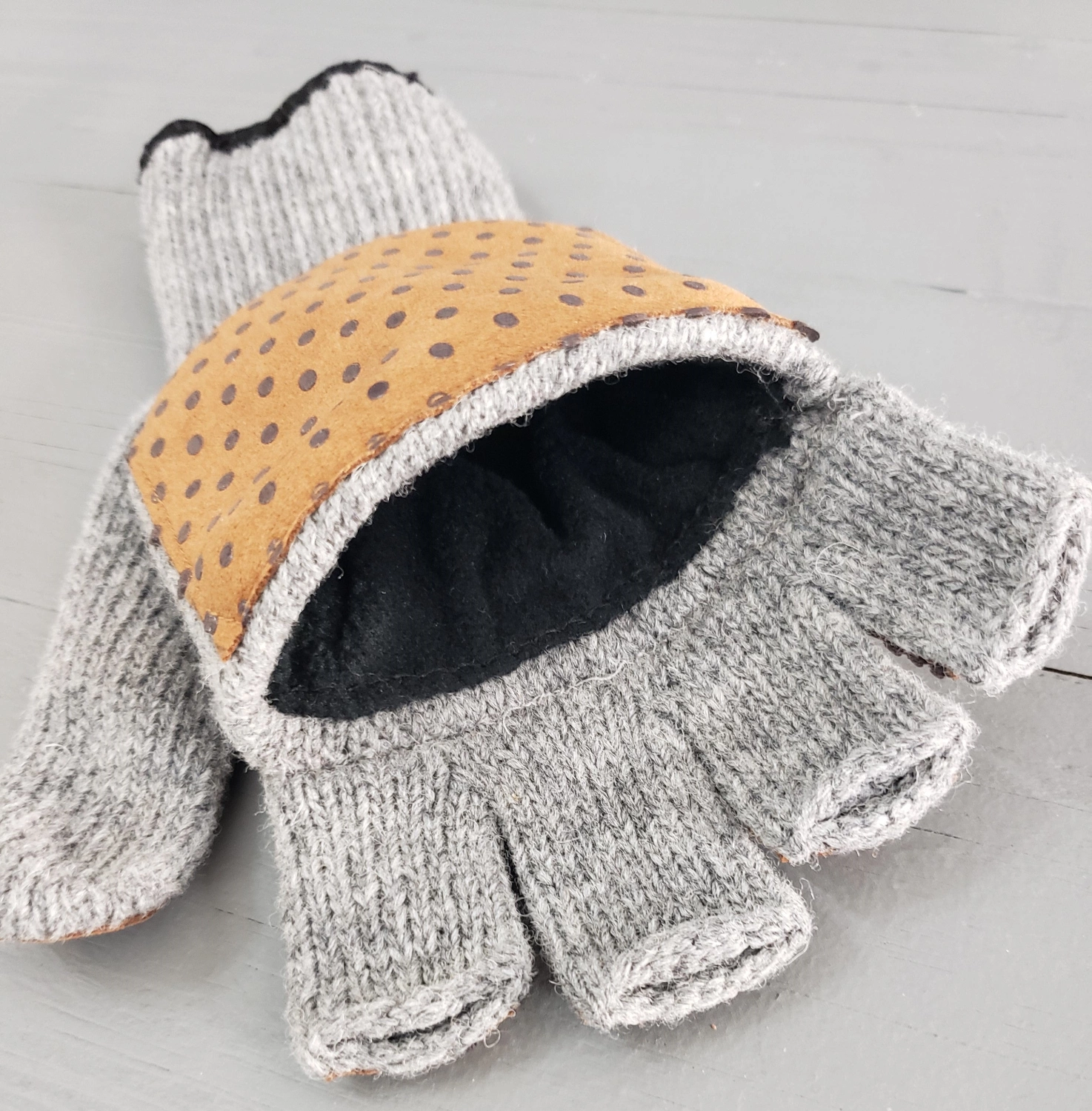 Warm wool mittens from Fish Monkey. Finger mittens but with covers that can be folded over the fingers. Perfect for fishing