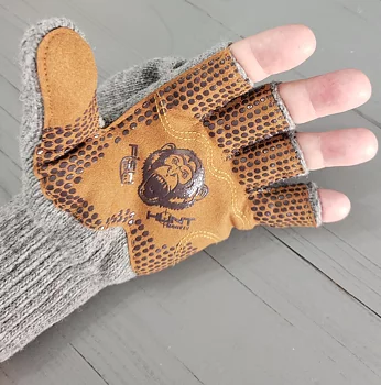 Varma ullvantar från Fish Monkey. Fingervantar men med lock som kan vikas över fingrarna. Perfekta för fiske
