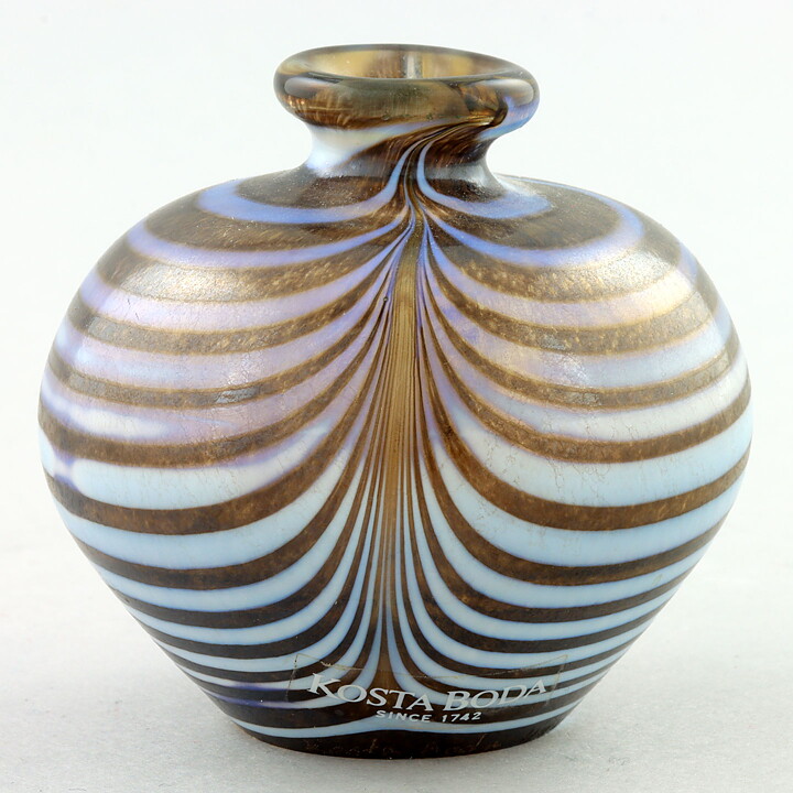 バーティル･ヴァリーン Minosシリーズ  　蜂模様の花瓶  Vase 1984年 5cm