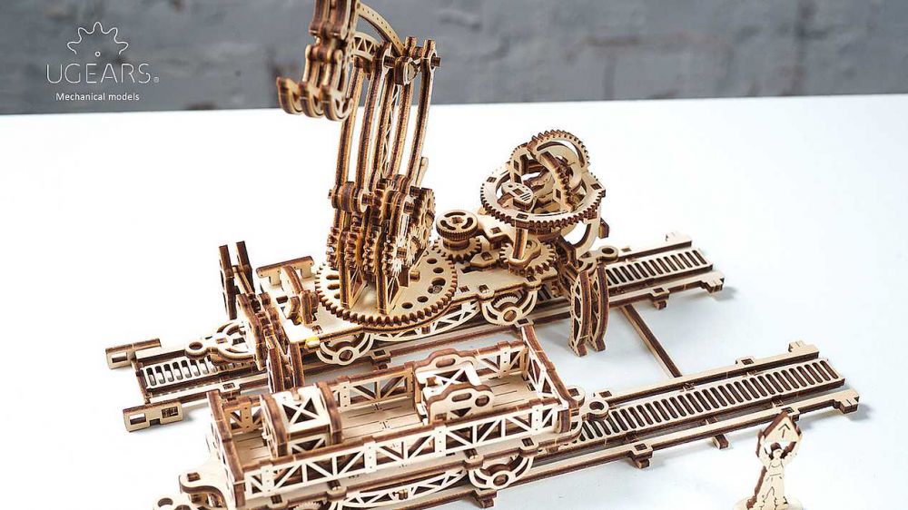 Ugears 70032 Rail Mounted Manipulator - 2