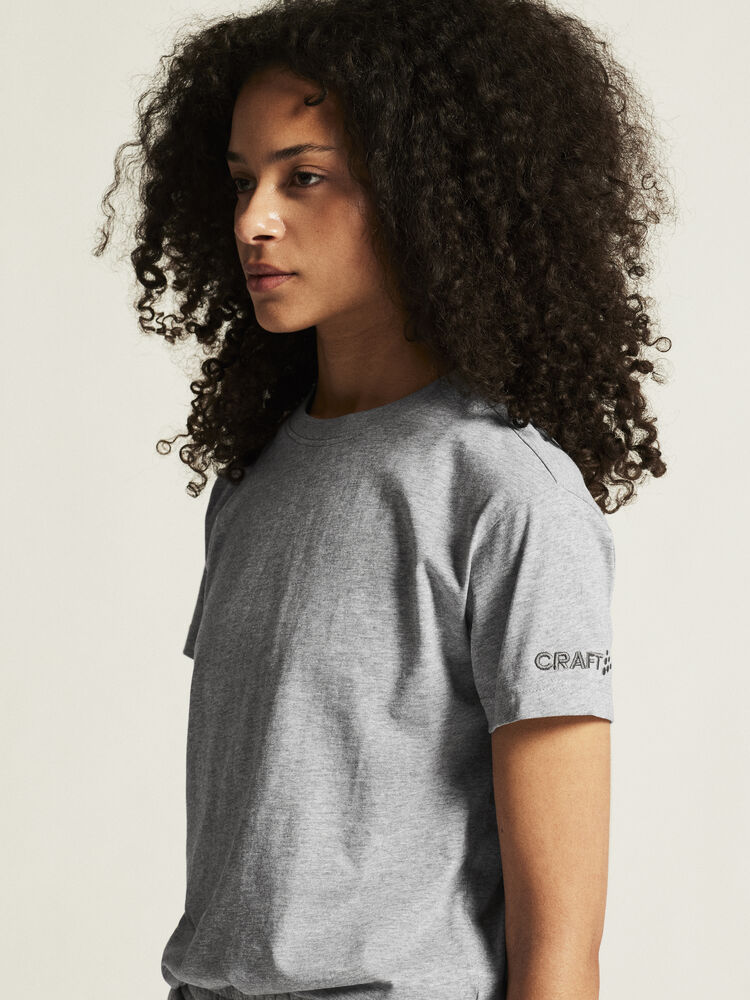 Community 2.0 Tee W - 7