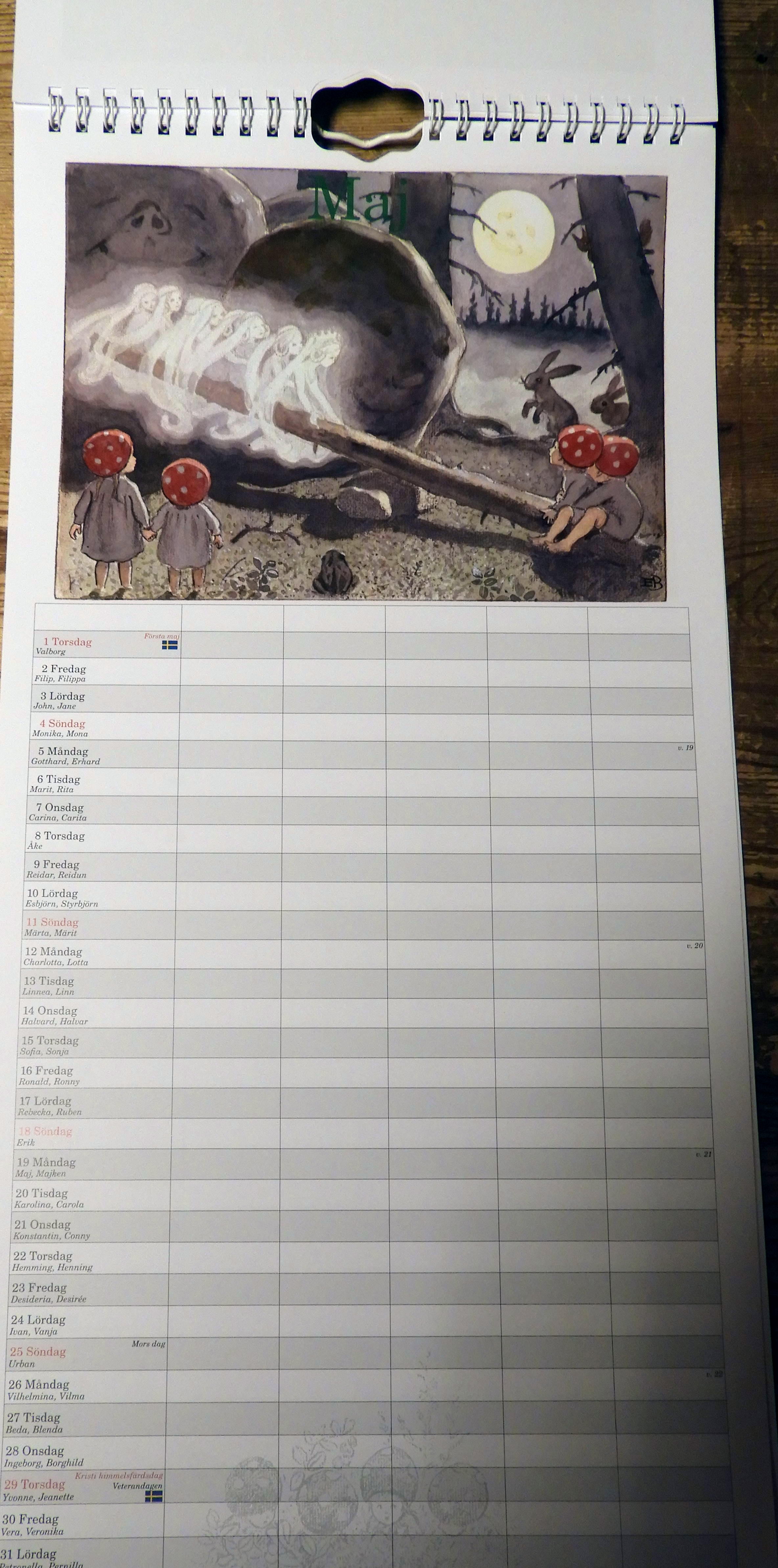 Tomtebobarnen familjekalender 2025 - 5