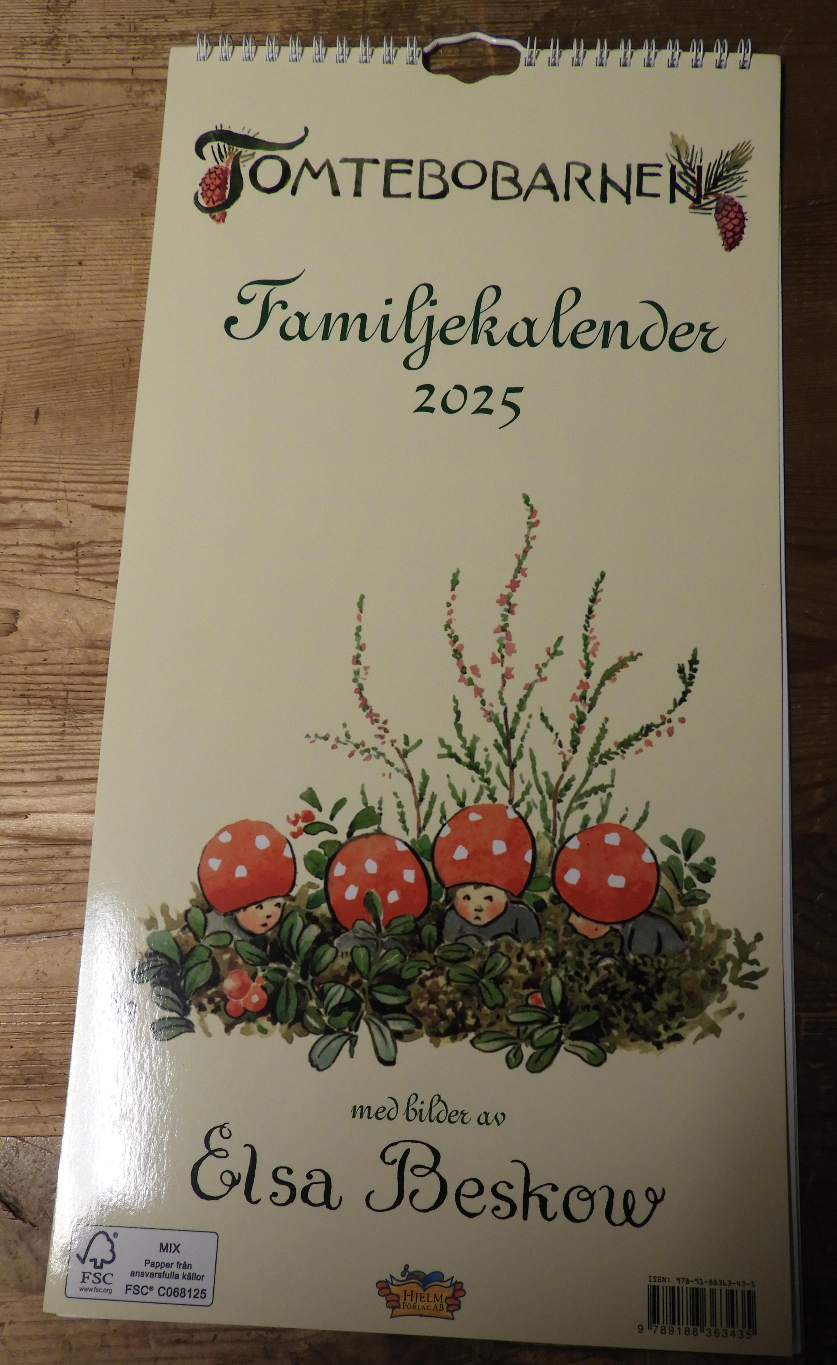 Tomtebobarnen familjekalender 2025