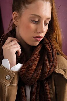 Verona - stickad sjal Tencel Blow 393138