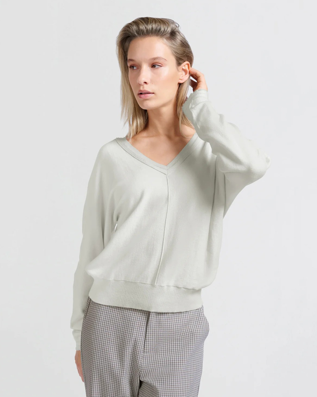 Jumper v-ringad pingvinärm offwhite