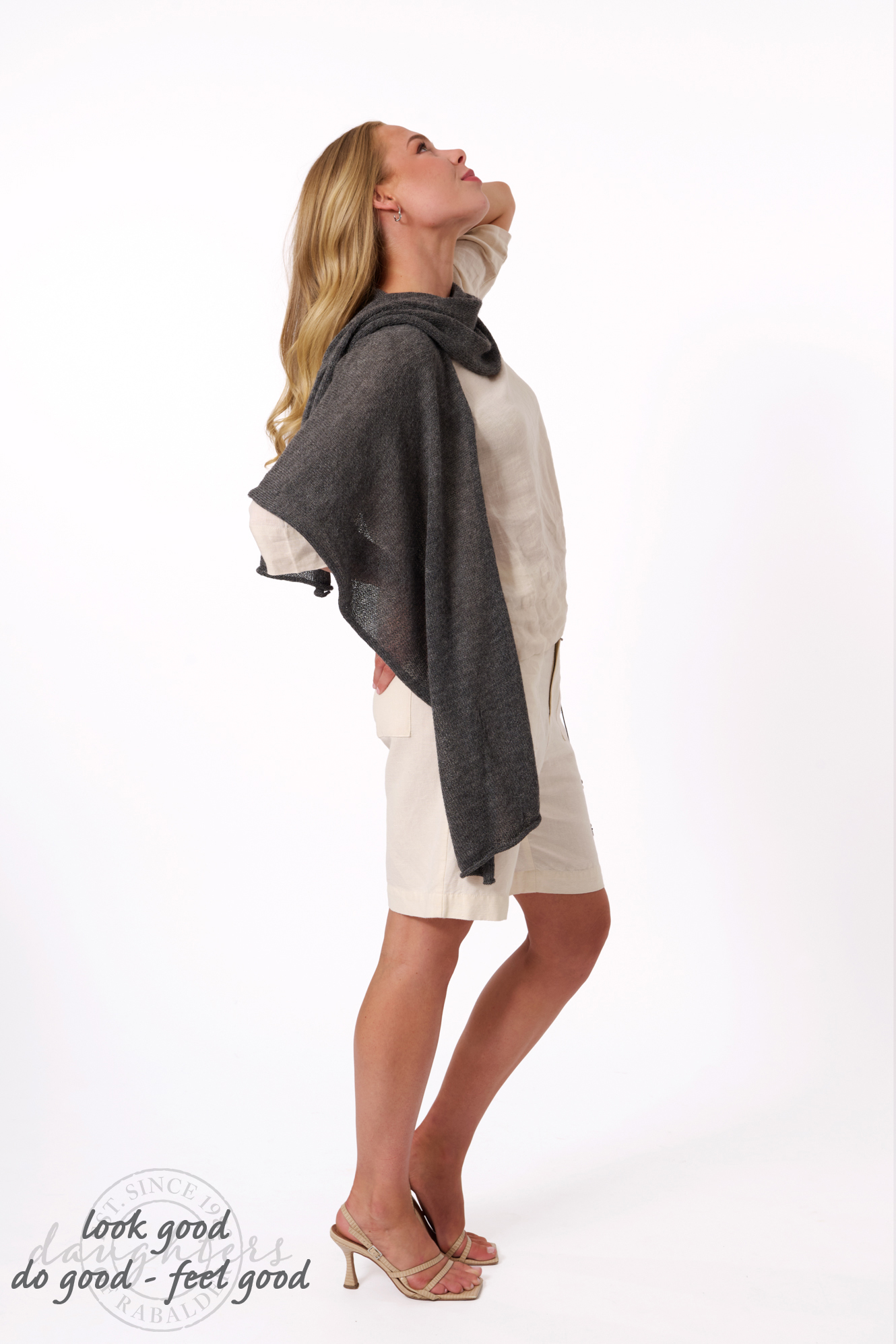 Elvira alpaca poncho  tin - 4