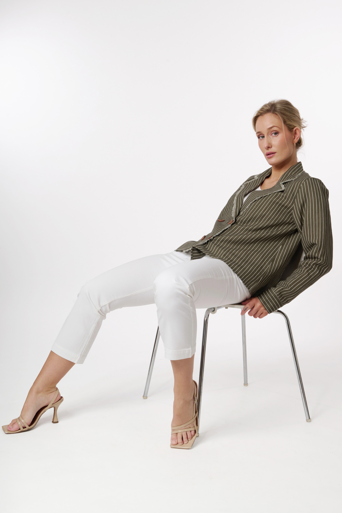 Doreen capri  vit - 3