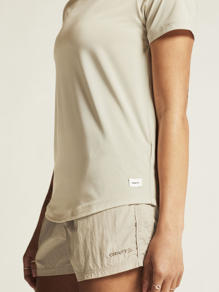 Collective SS Tee W - 6