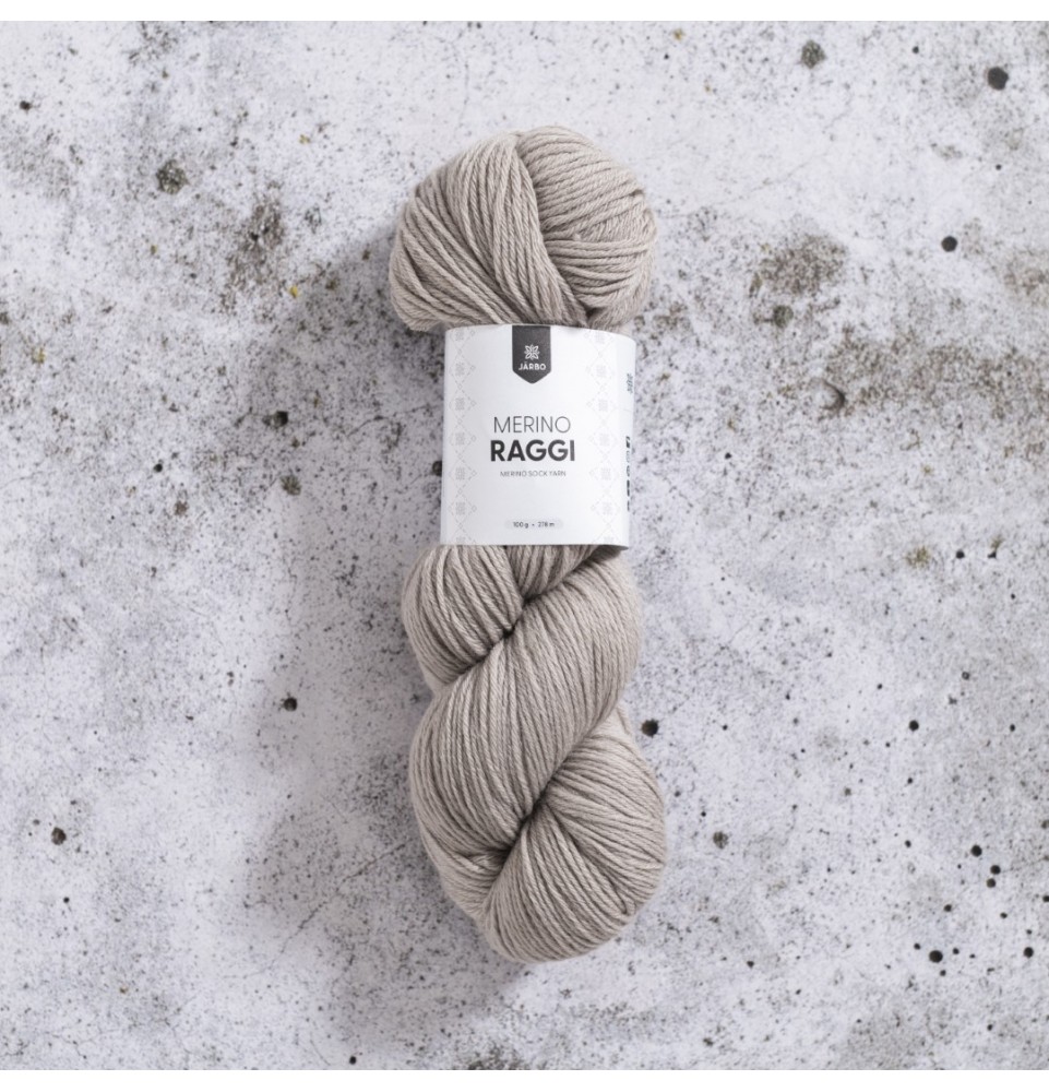 Merino Raggi Dove 75317 Stickfasthet 25 maskor per 10 cm