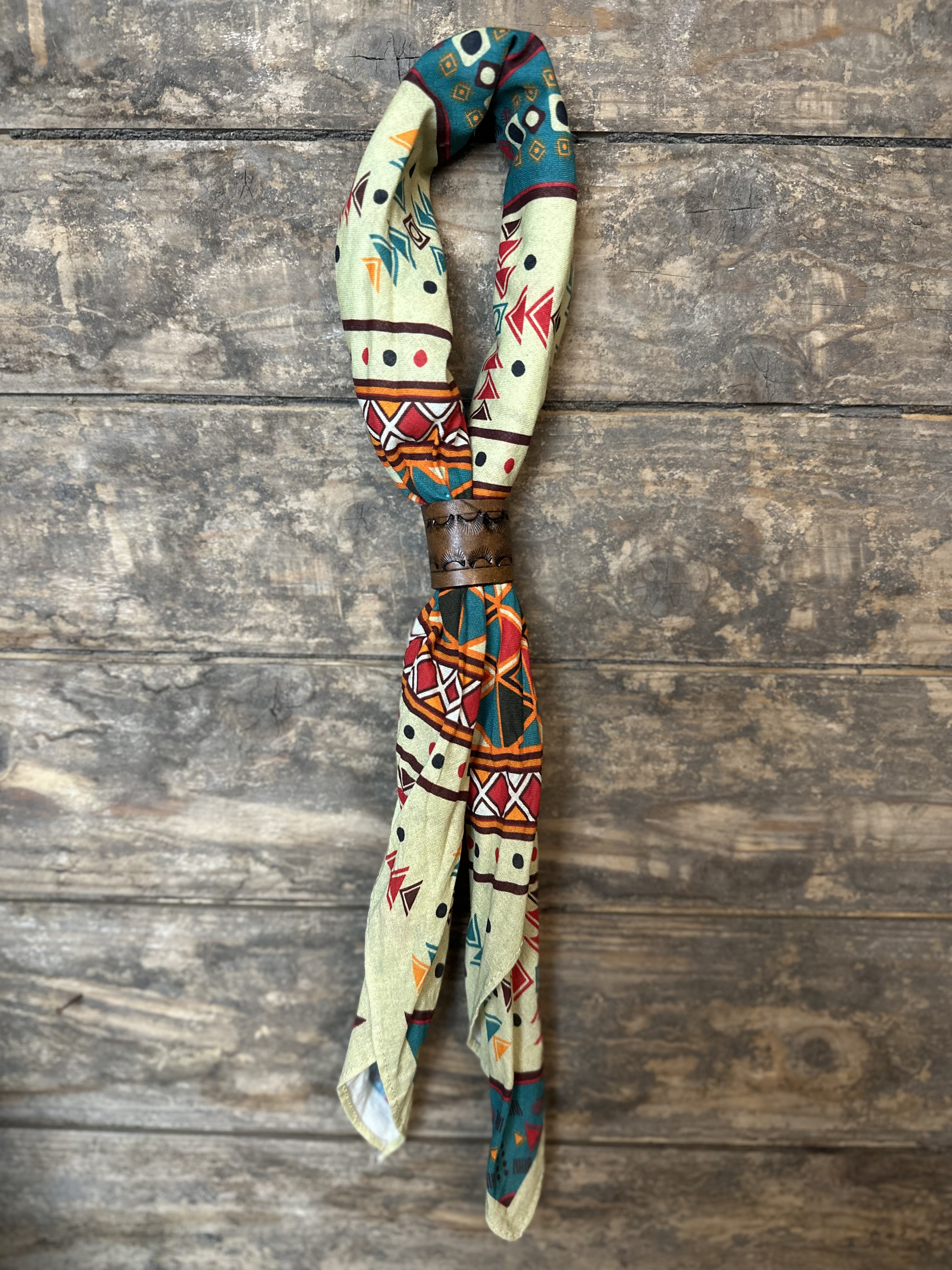 Bandana bolo handgjord i svenskt läder  - 3