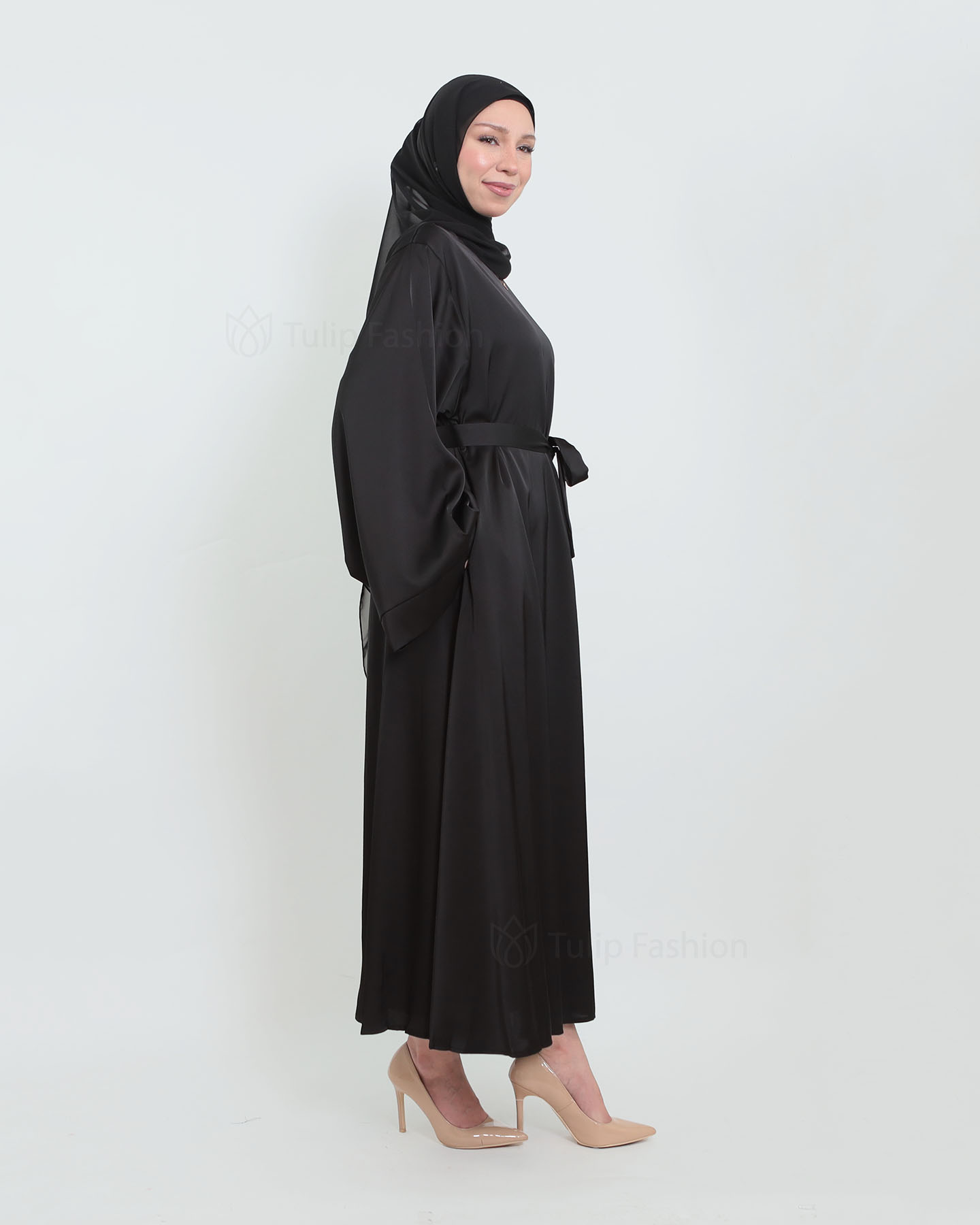Maxi Dress in Satin - Black - 4