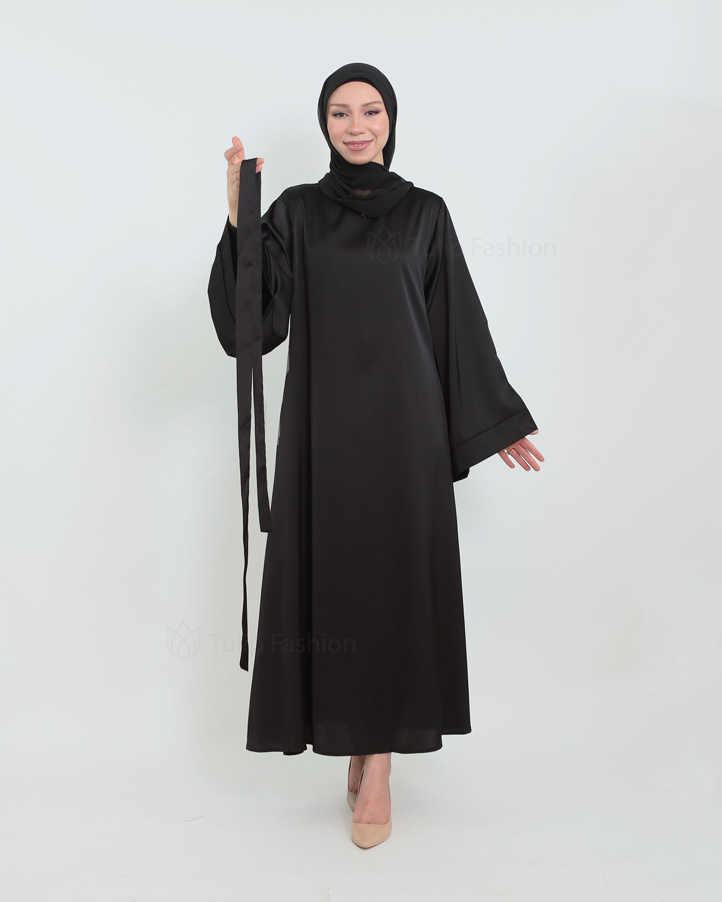 Maxi Dress in Satin - Black - 8