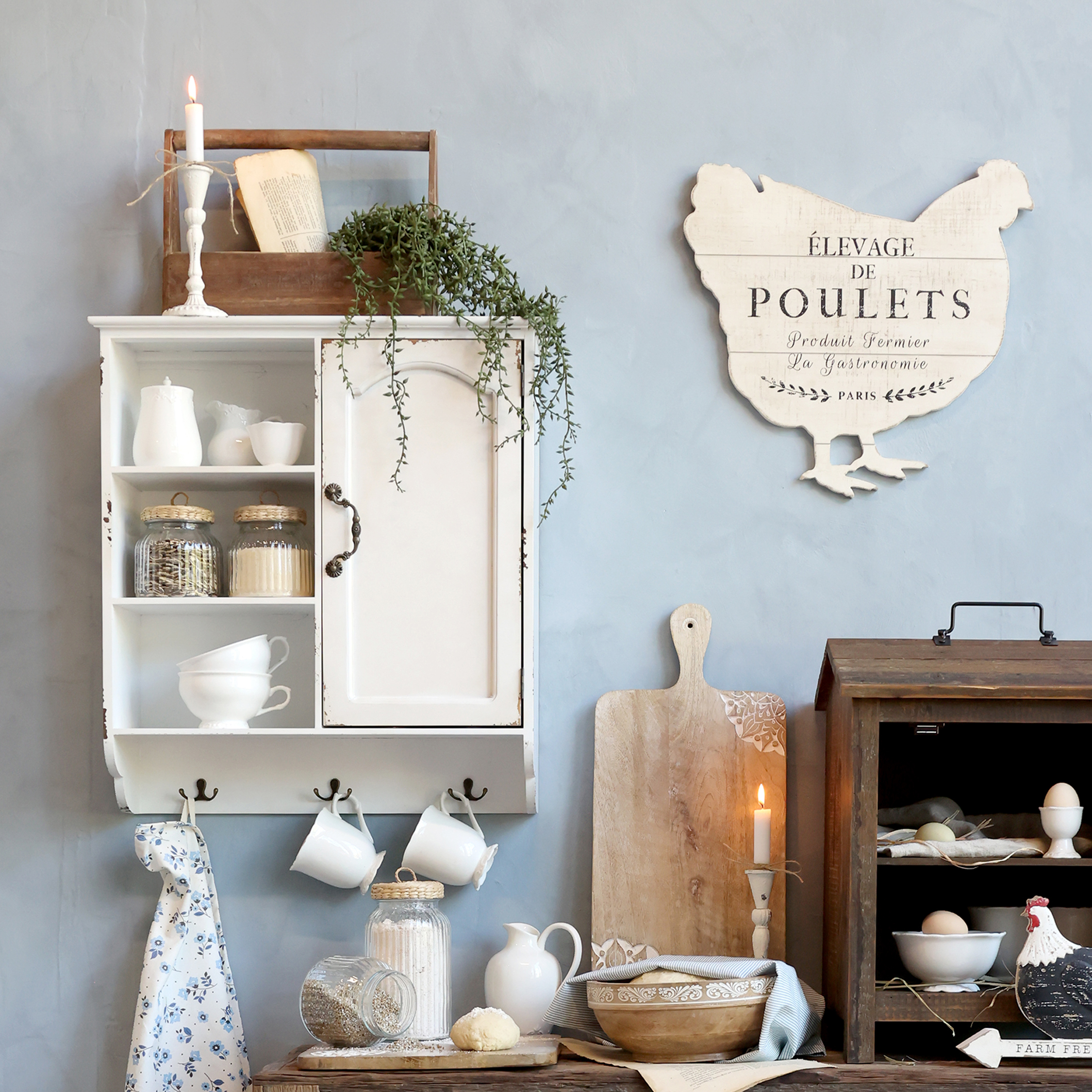 Skåp till vägg - Granträ - H61/L56/B19 cm - Creme - 3