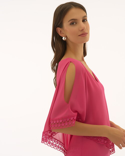 Klänning v-ringad spets/poncho cerise - 3
