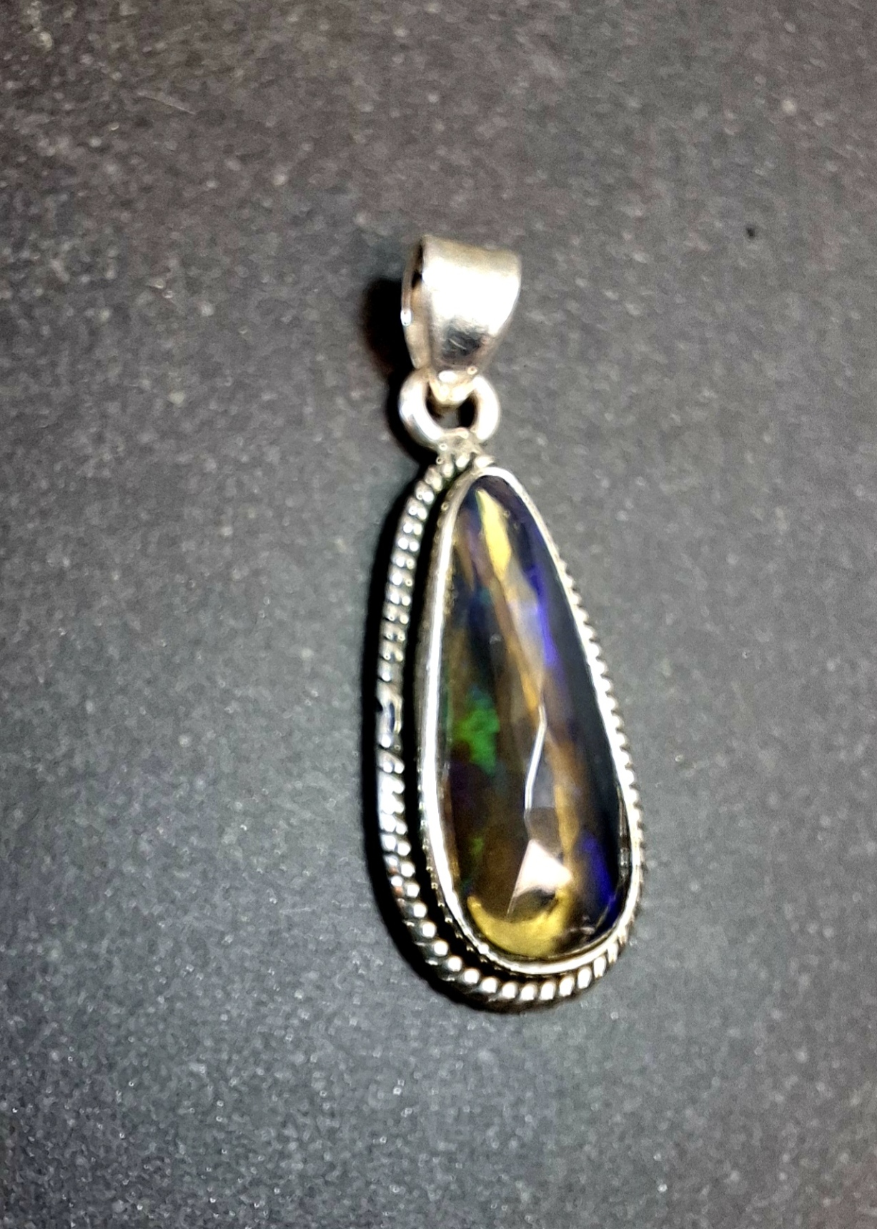 Hänge i Silver med fasetterad Opal - 2