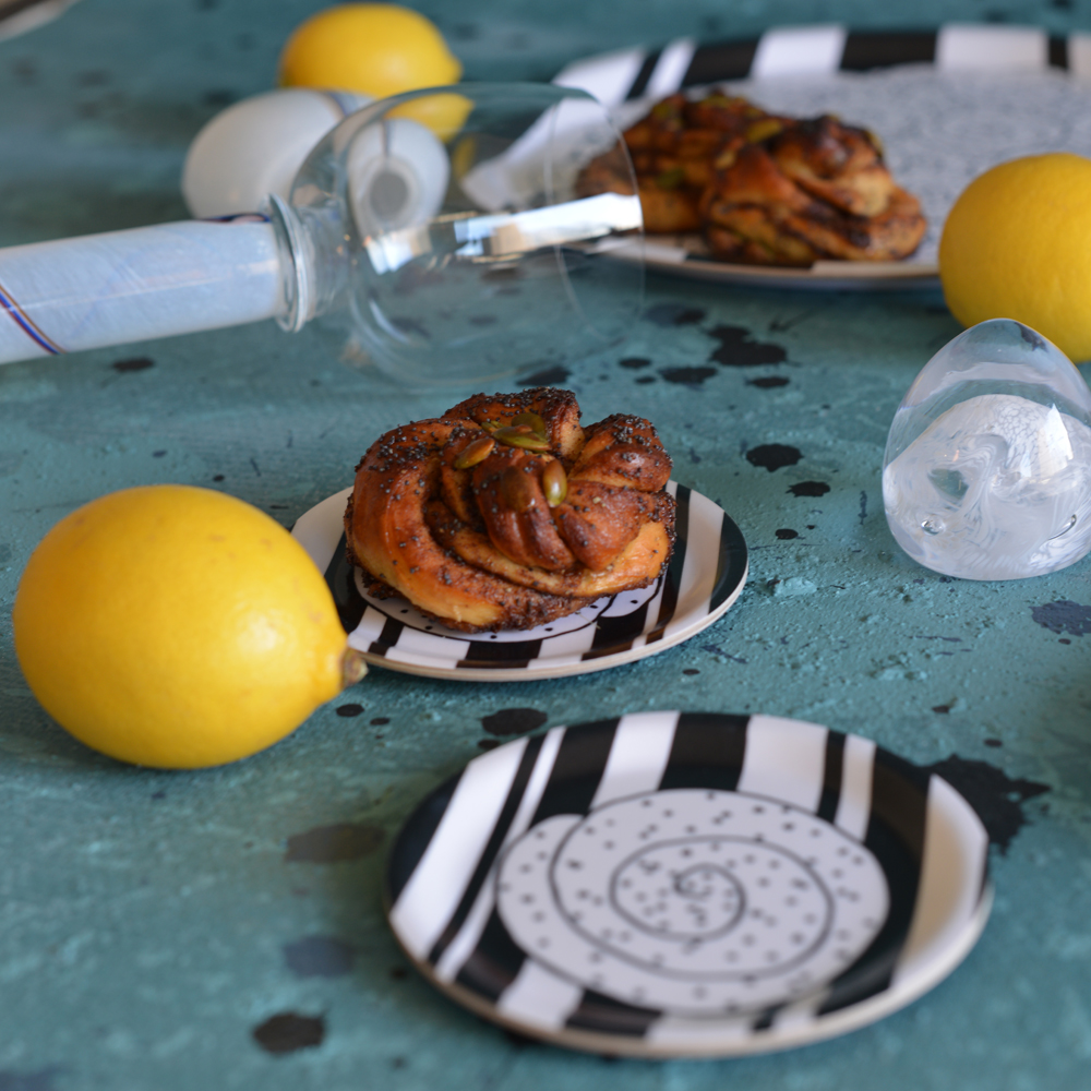 coaster/mini tray FIKA CINNAMON BUN  black 11 cm - 3