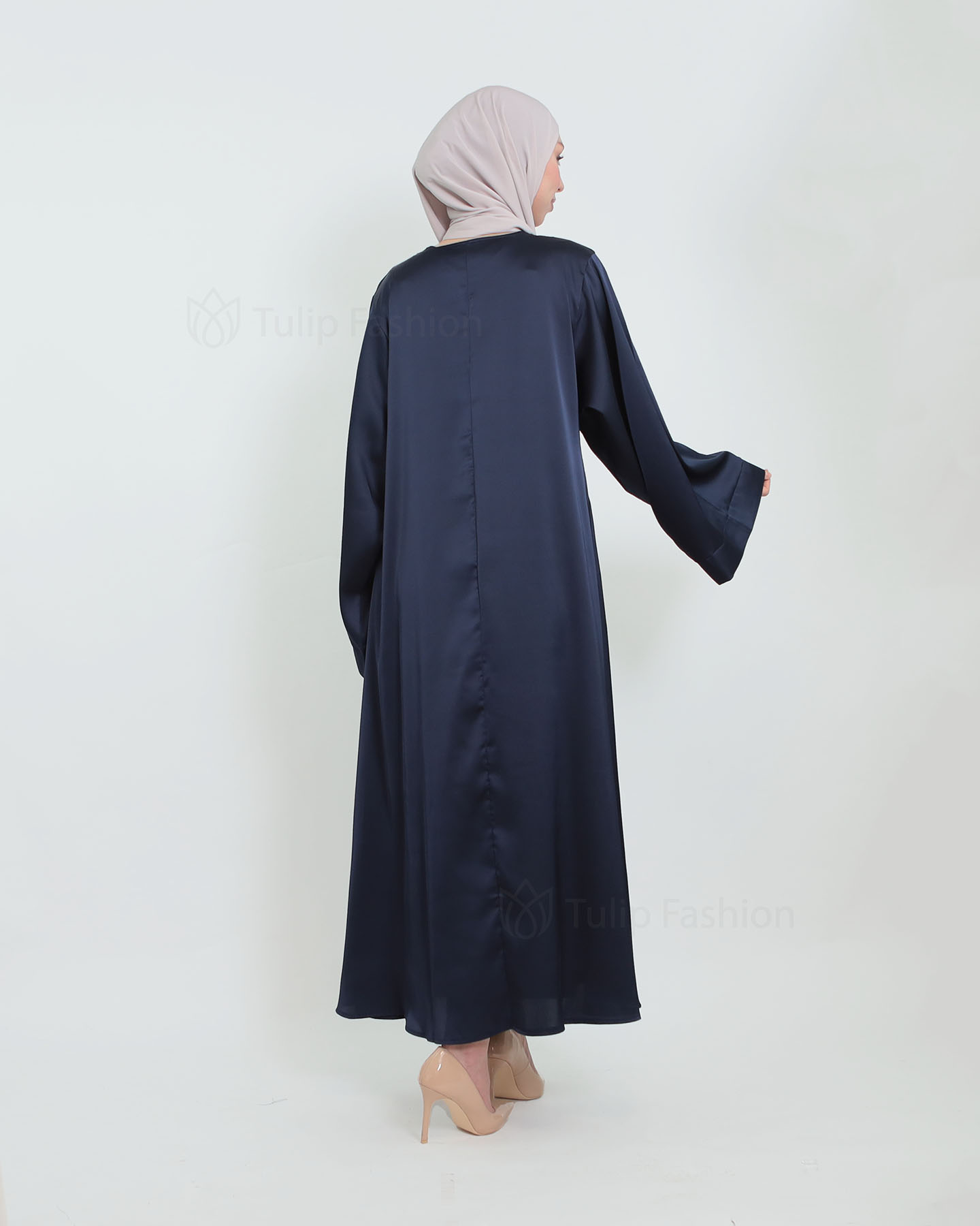 Maxi Dress in Satin - Midnight Blue - 7