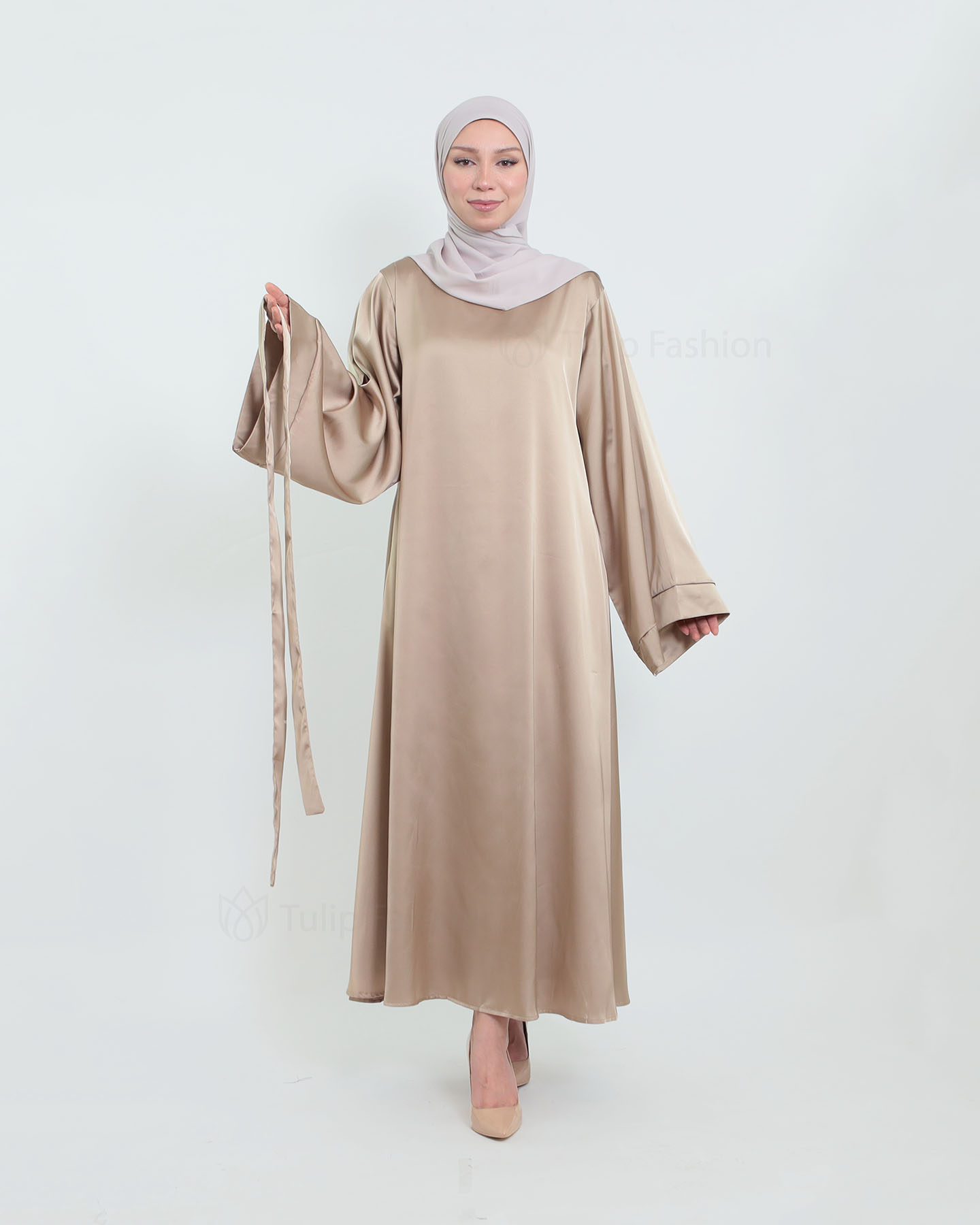 Maxi Dress in Satin - Beige - 5