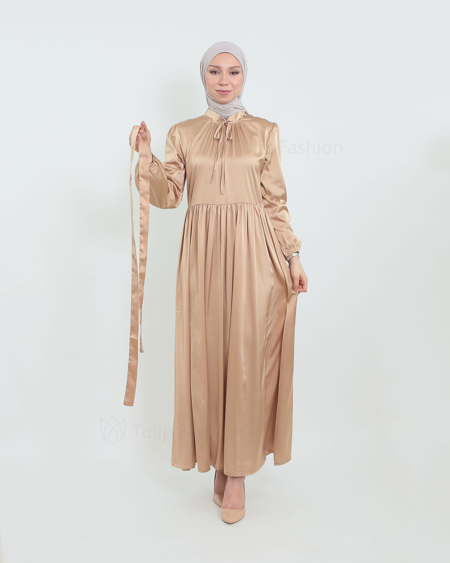 Maxi Dress in Satin - Beige - 3